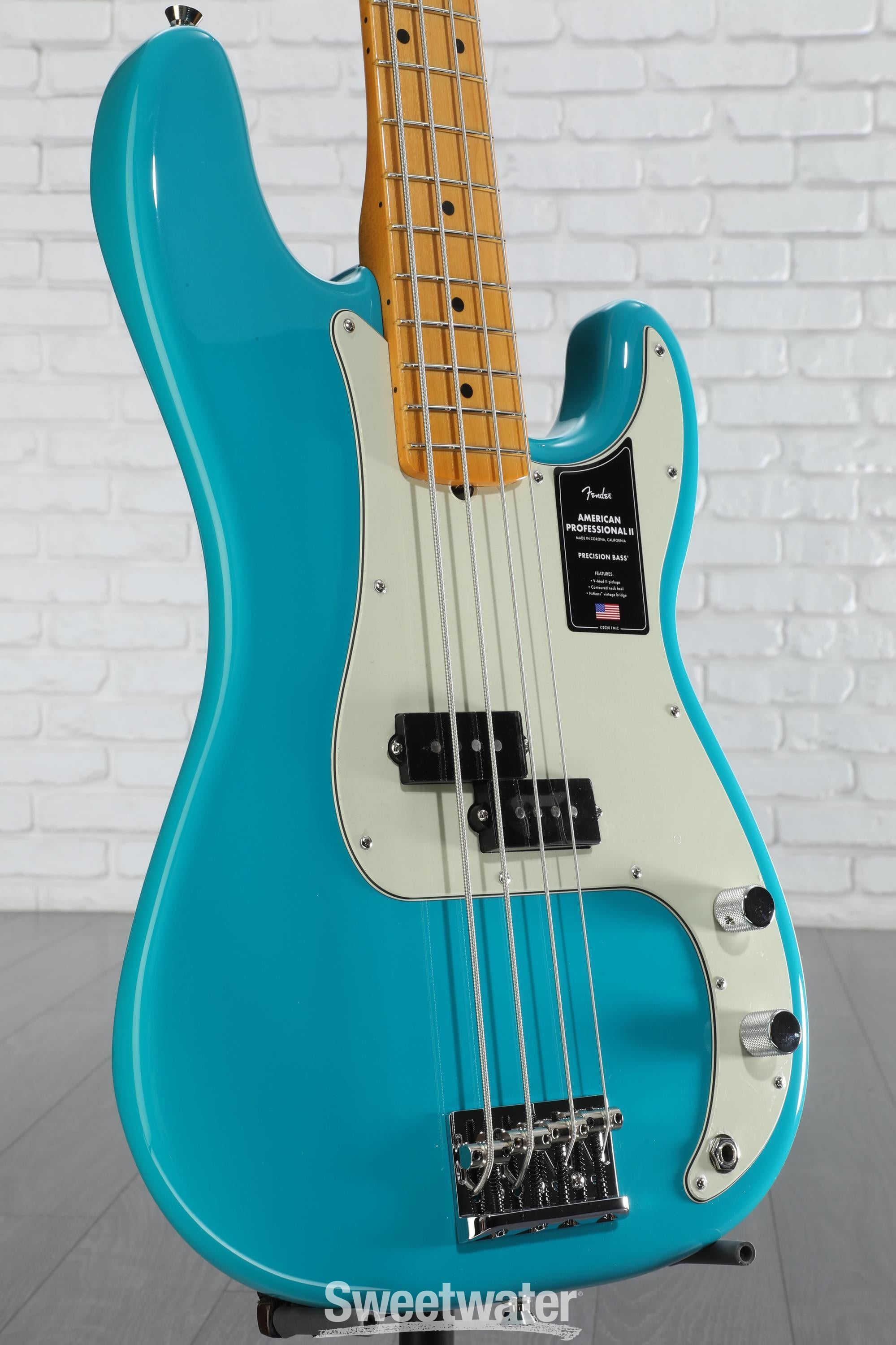 Fender American Professional II Precision Bass - Miami Blue with