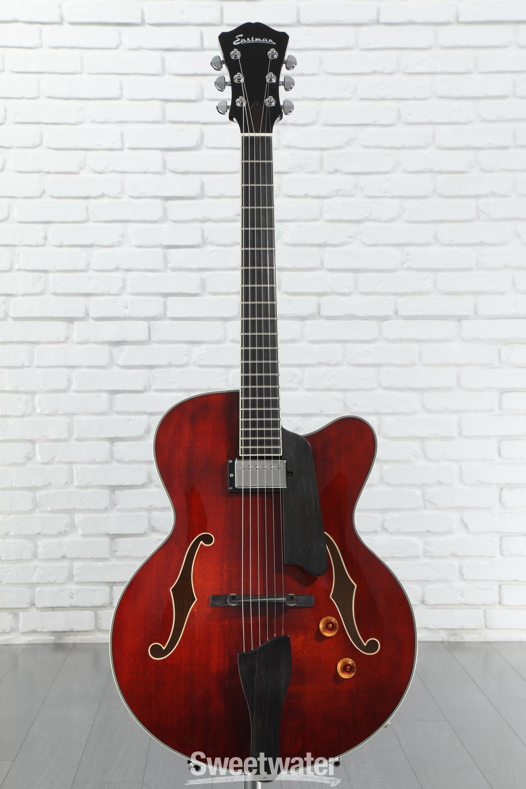Eastman Guitars AR503CE Archtop Hollowbody Electric Guitar Eastman Guitars AR503CE Archtop Hollowbody Electric Guitar