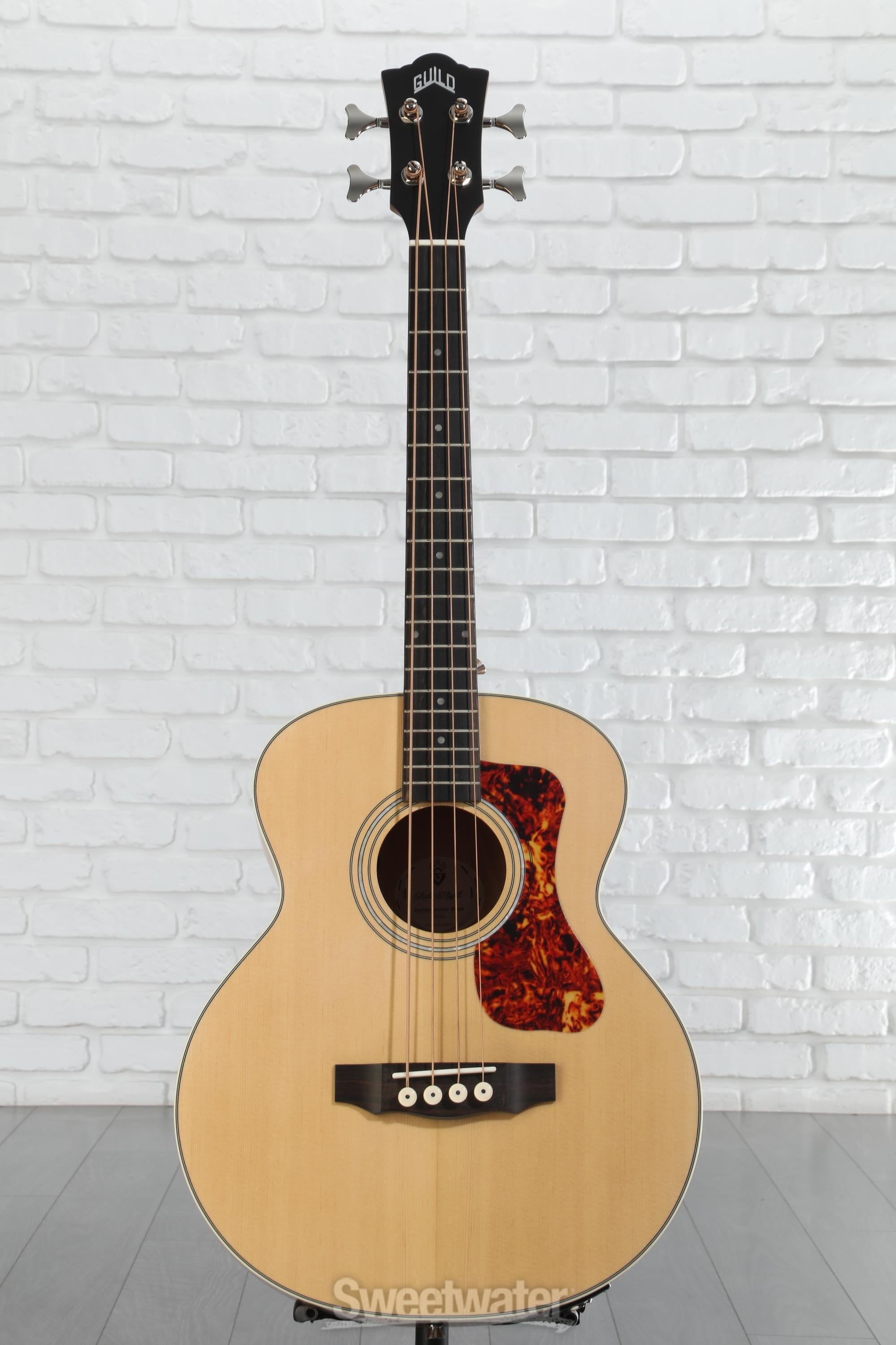 Guild Jumbo Junior Flamed Maple Acoustic-electric Bass