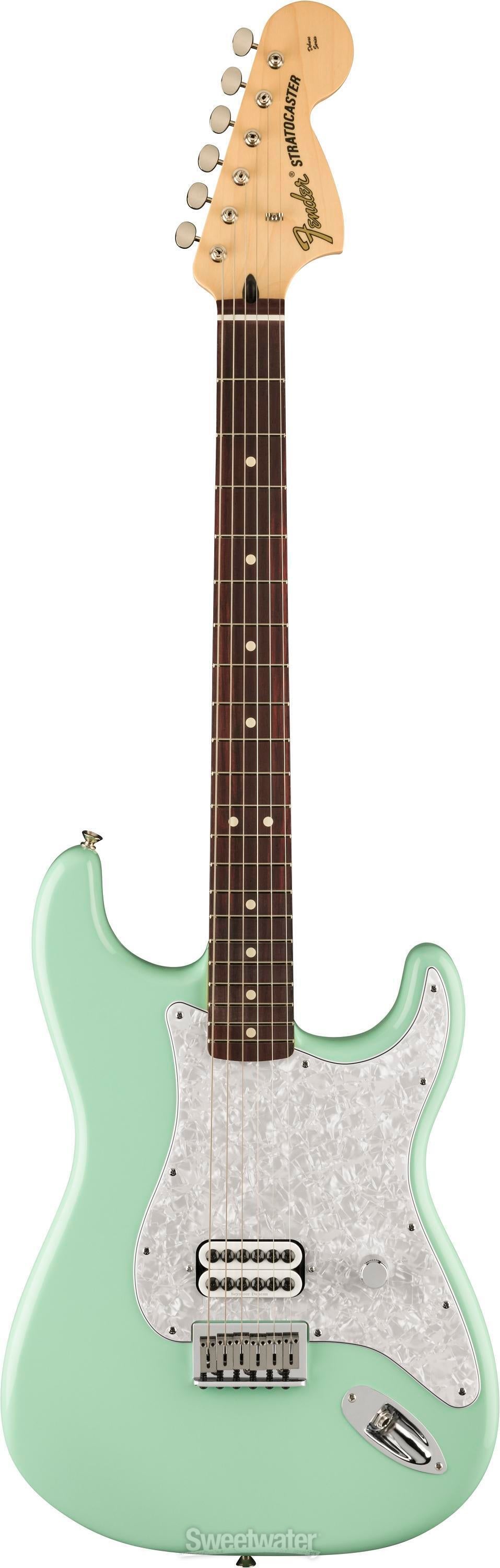 Fender Tom DeLonge Stratocaster Electric Guitar - Surf Green