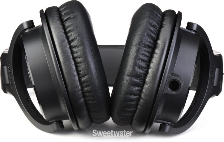 Audio-Technica ATH-M40x Closed-back Studio Monitoring Headphones