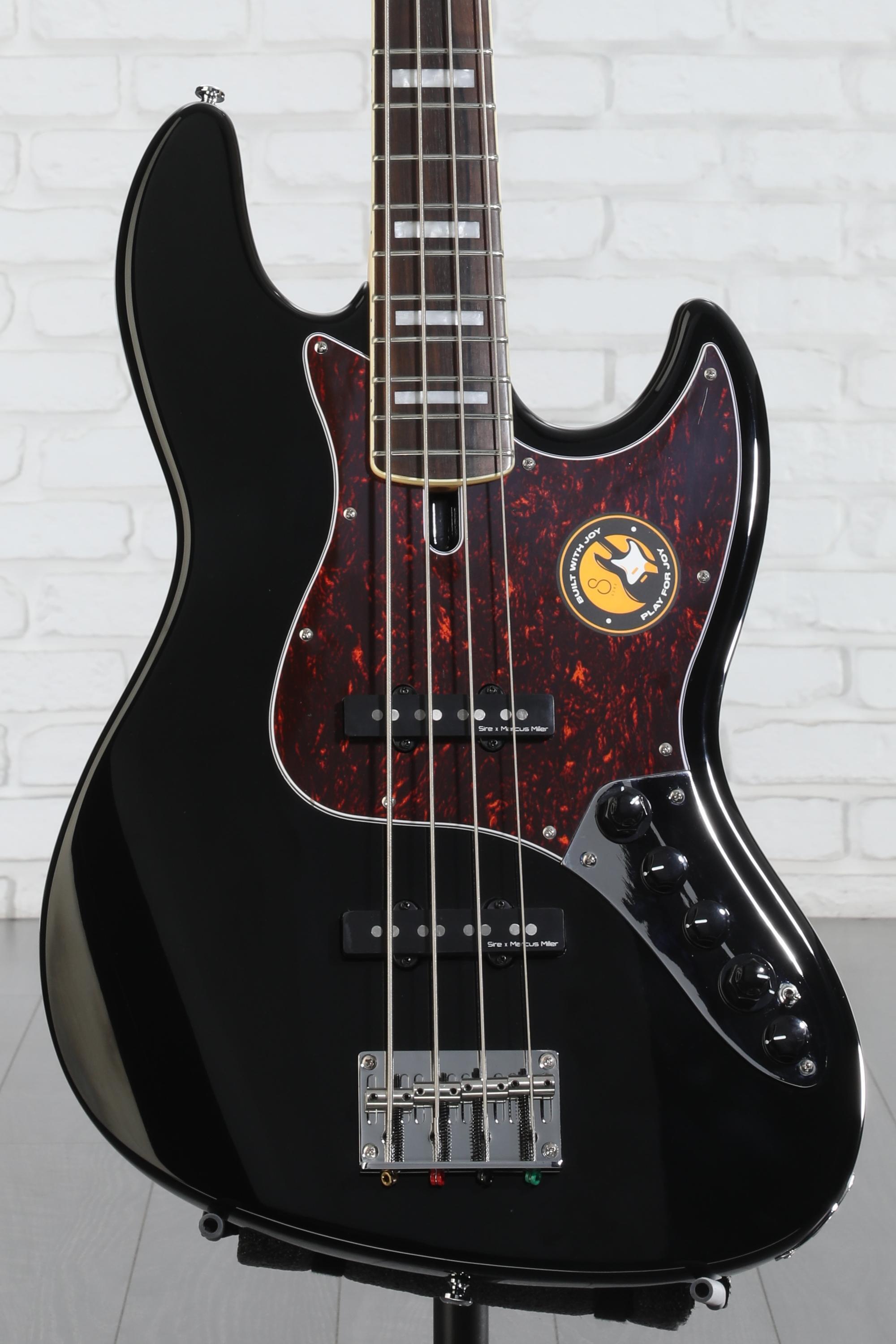 Sire Marcus Miller V7 エレキベース 　ブラック Sire Marcus Miller V7 Alder 4-string Bass Guitar - Black | Sweetwater