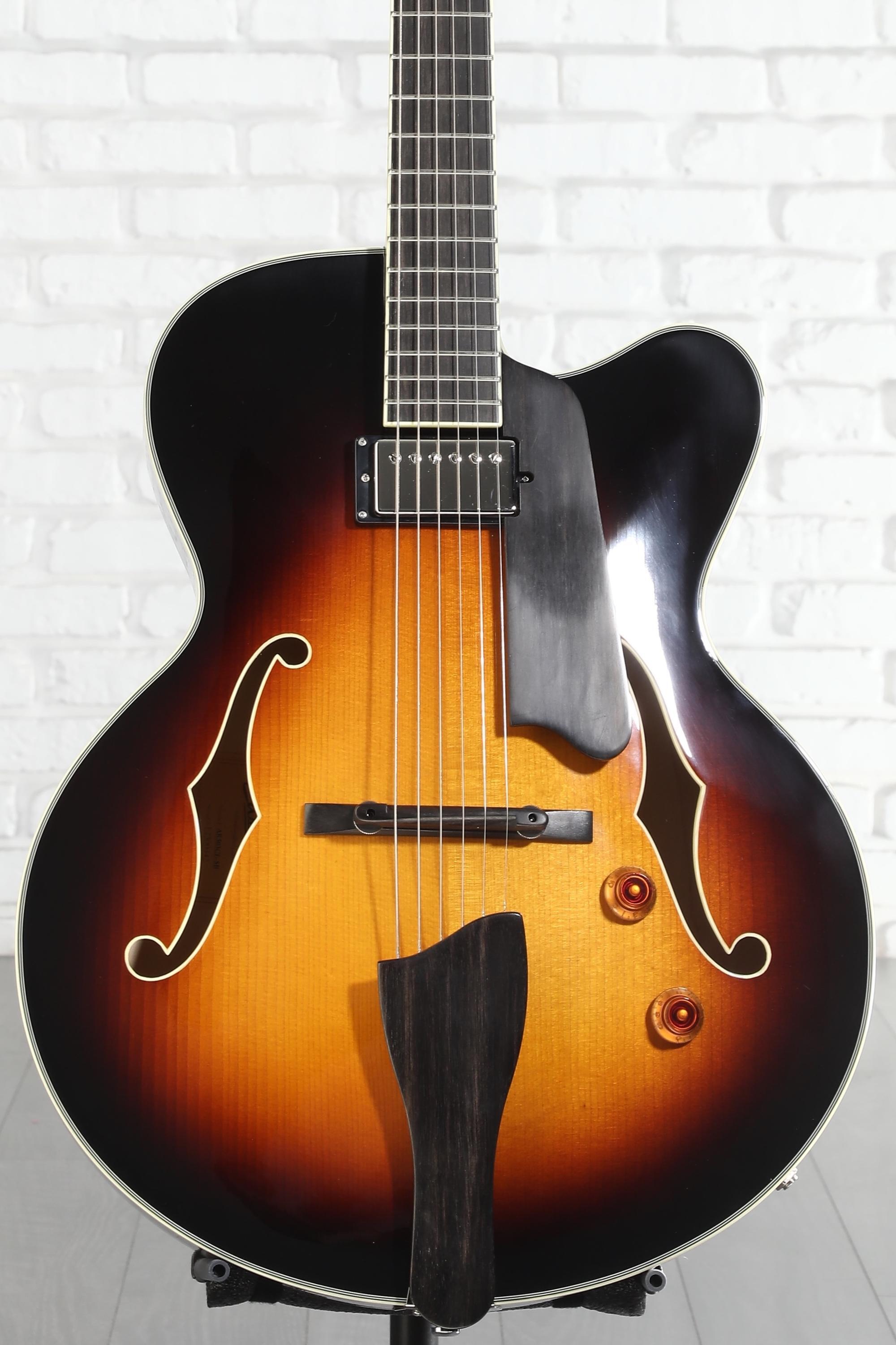 Eastman Guitars AR503CE Archtop Hollowbody Electric Guitar