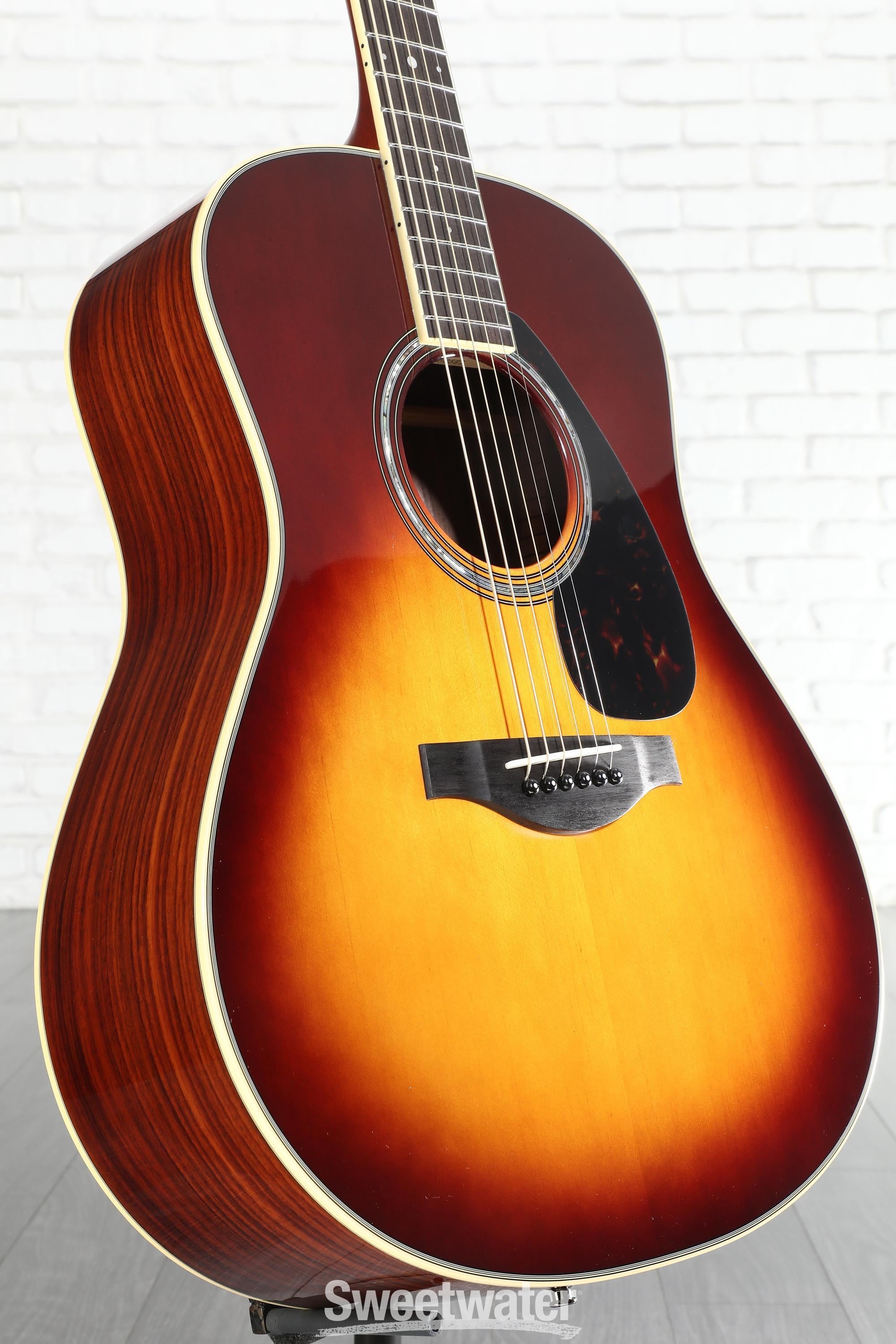 Yamaha LL6 ARE Original Jumbo Acoustic Guitar - Brown Sunburst