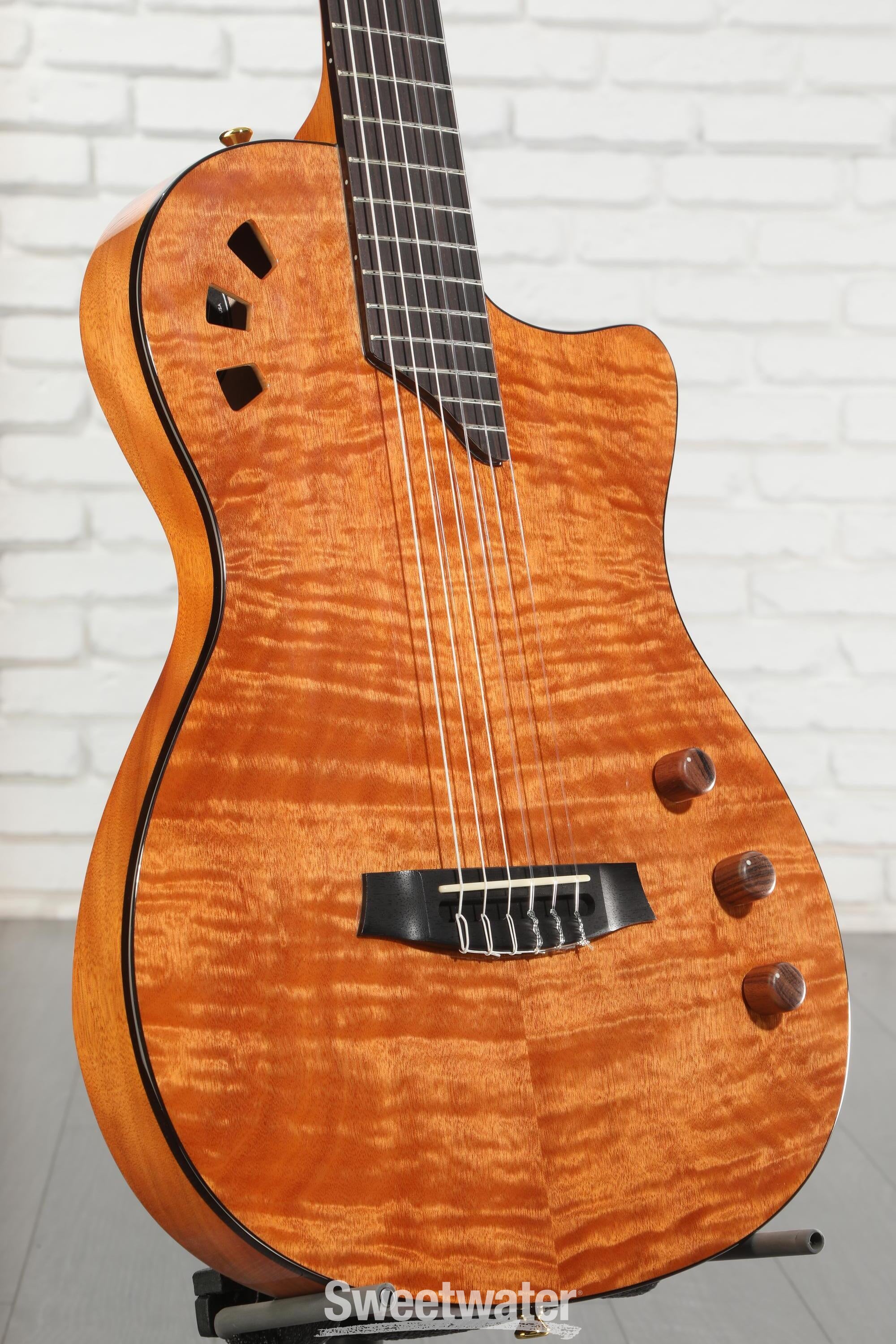 美品 Cordoba Stage Guitar Amber メンテ済 ケース有 美品 Cordoba Stage Guitar Amber メンテ済 ケース有 美品 Cordoba