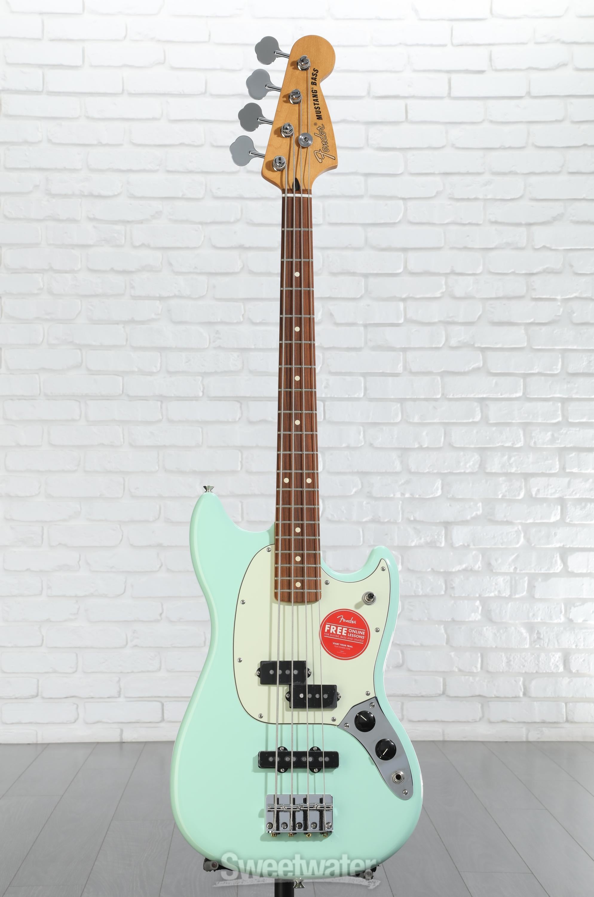 Fender Special Edition Mustang PJ Bass - Surf Green with Pau