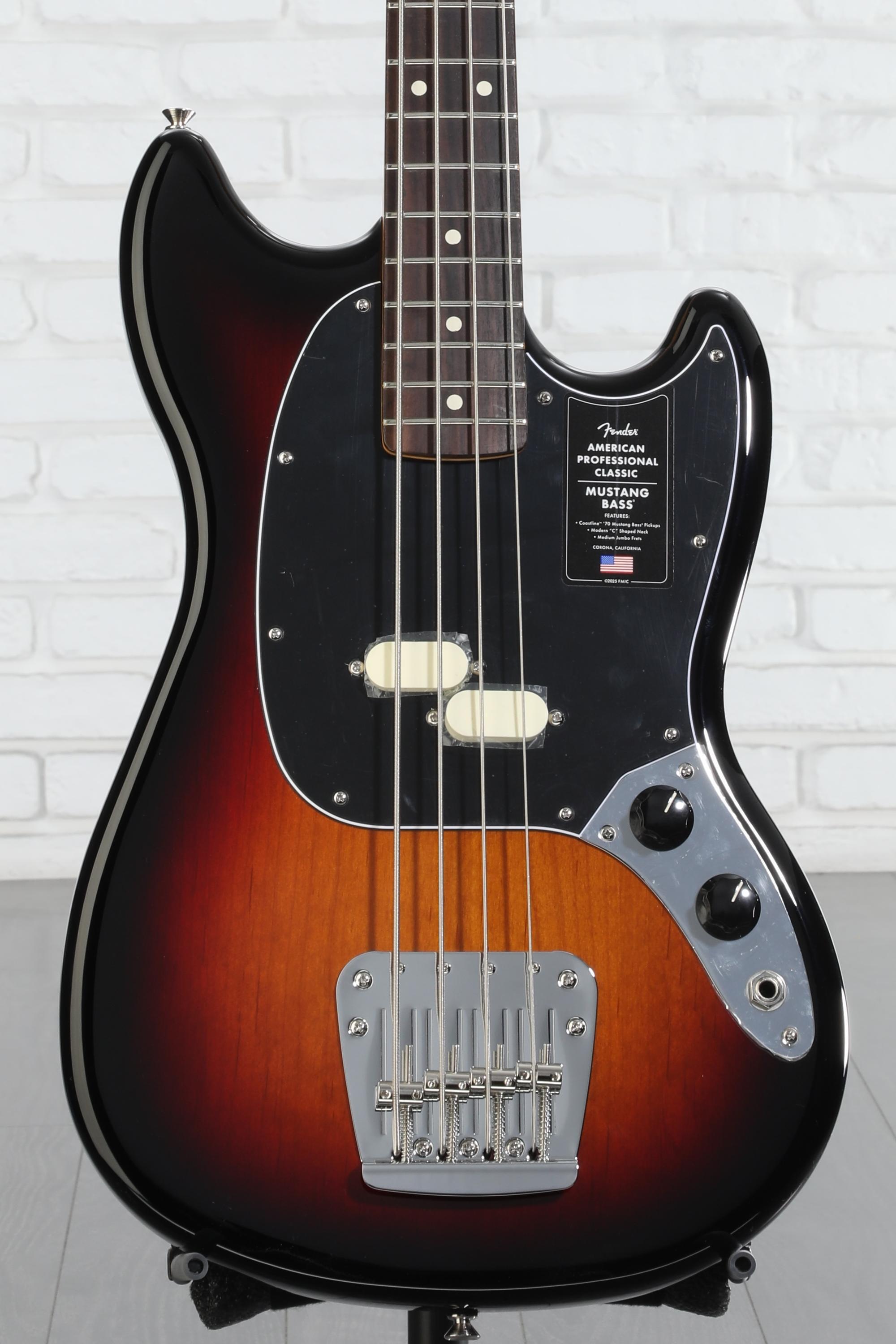 Fender USA Mustang Bass ブラック Fender American Professional Classic Mustang Bass - 3-Color