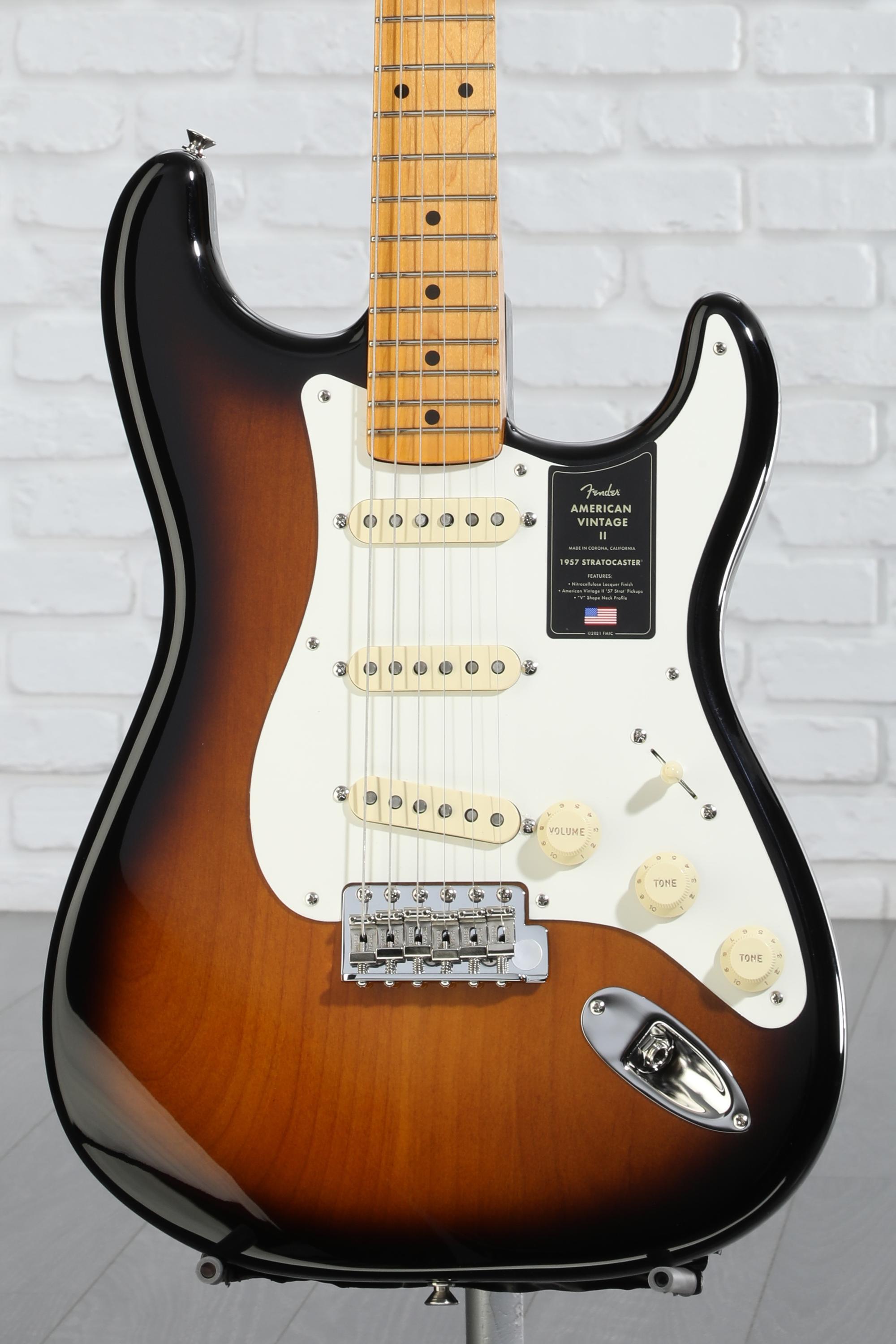 豊富なギフト 1957 II Vintage American Fender Stratocaster Guitar Electric ギター