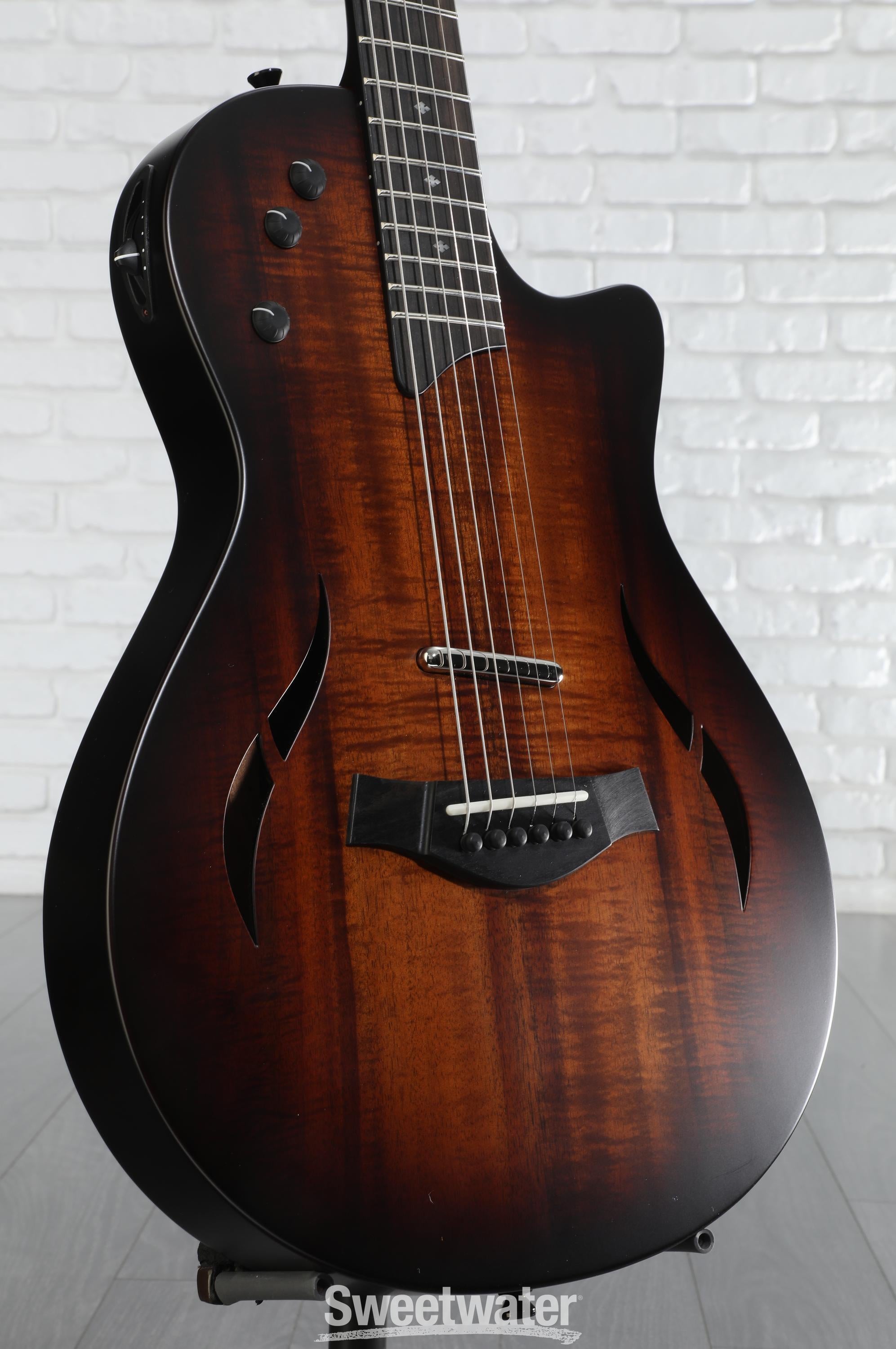 ギター Taylor 522ce V-class ALL mahogany 2021 Taylor 522ce 12-Fret, All Mahogany, Shaded Edge Burst w