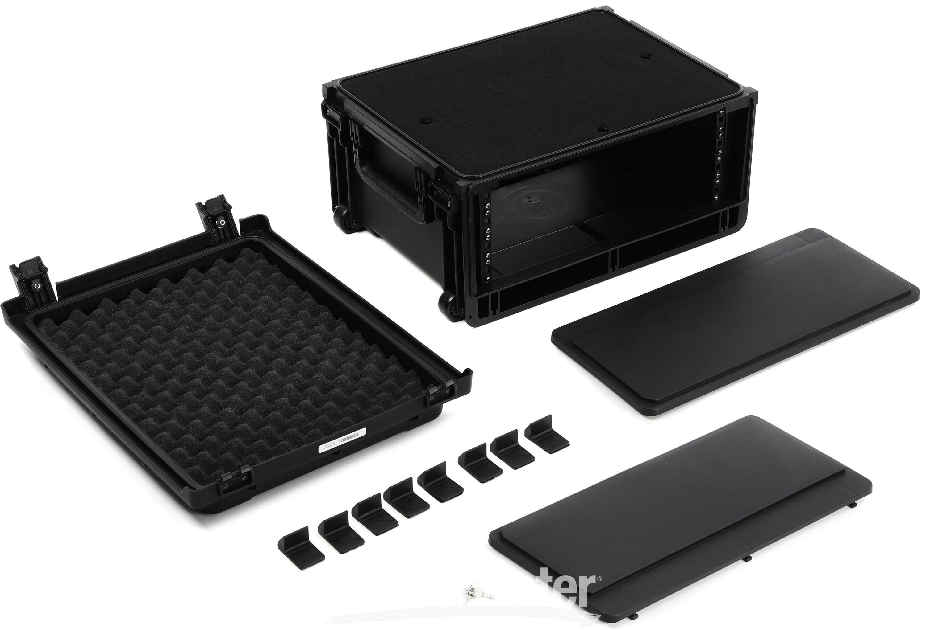 SKB 1SKB-iSF4U iSeries 4U Studio Flyer Laptop Rack Case | Sweetwater