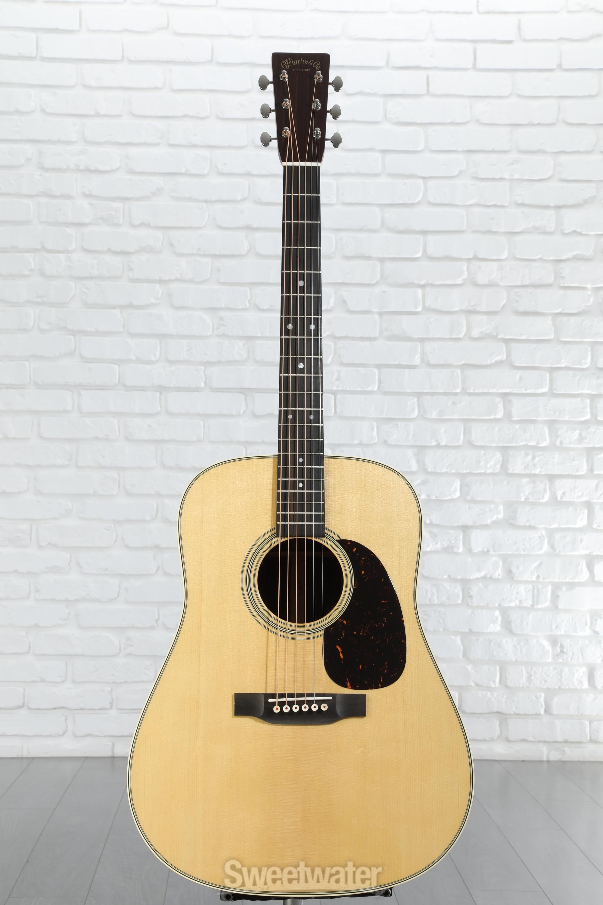 Martin D-28 Standard Series Acoustic Guitar - Natural with Martin D-28 Standard Series Acoustic Guitar - Natural with