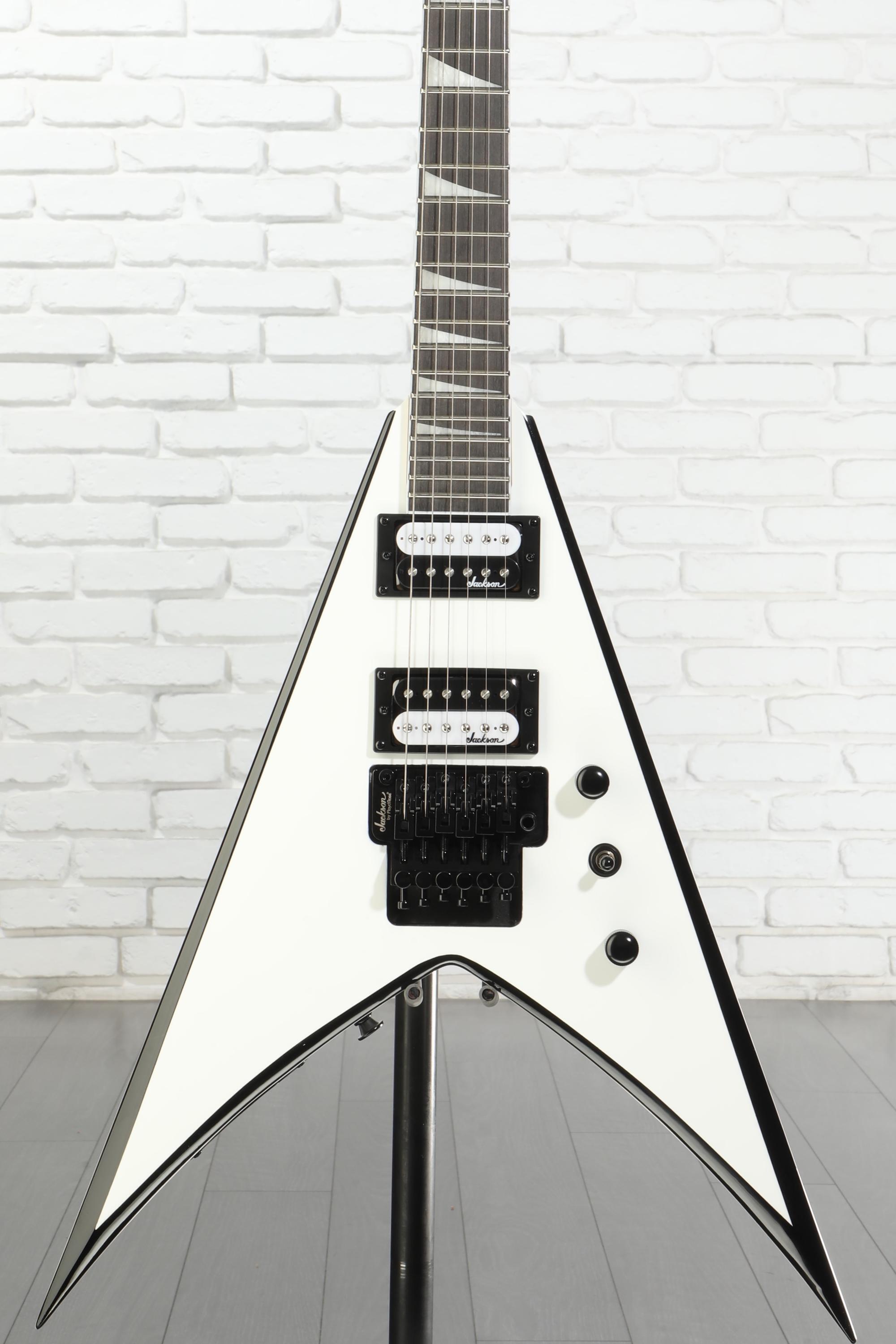 【美品】Jackson KING V VS32 White with Black Jackson King V JS32 - white black bevels Metal electric guitar