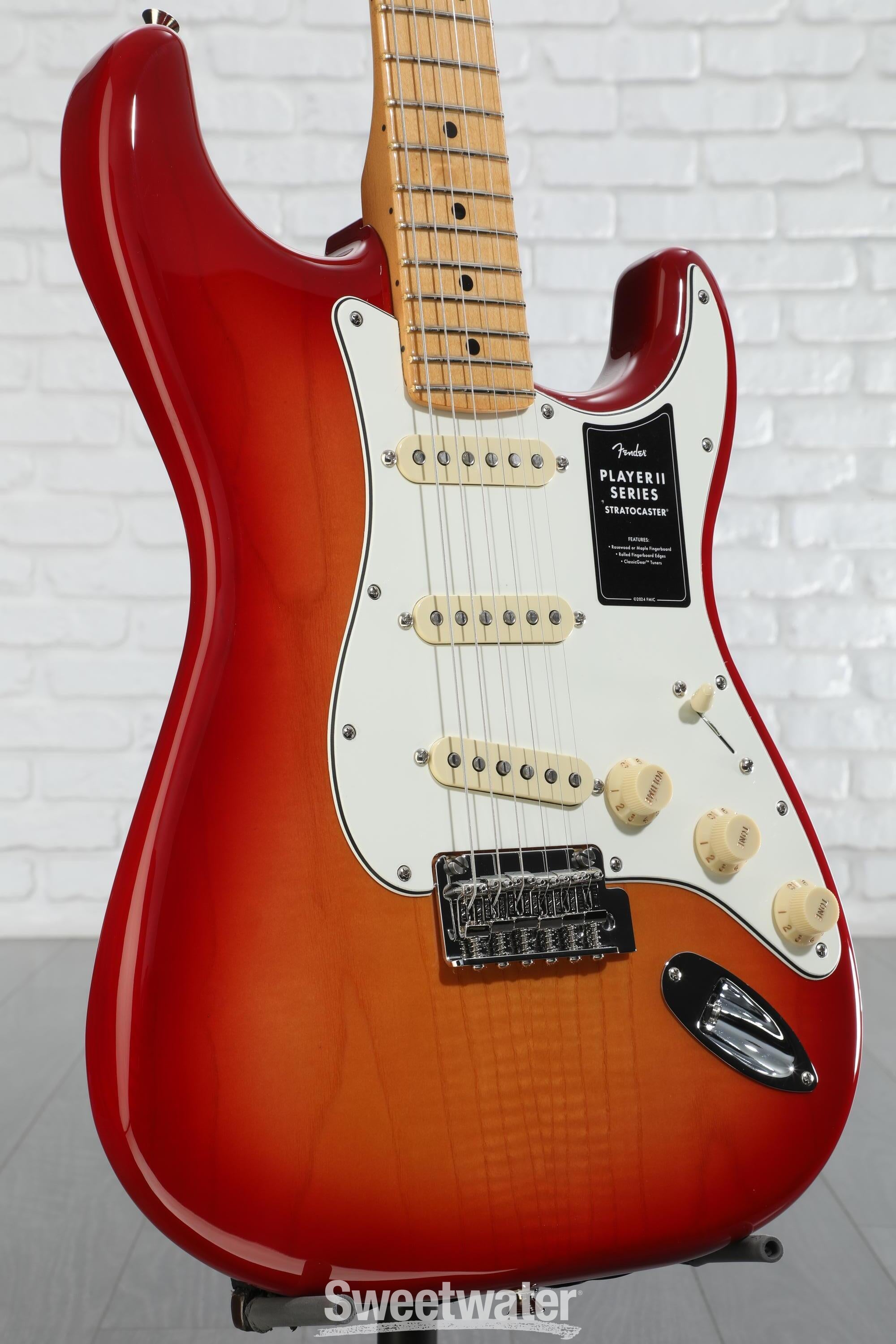 開店記念セール！ Electric Stratocaster II Player Fender Guitar Cherry Aged - ギター