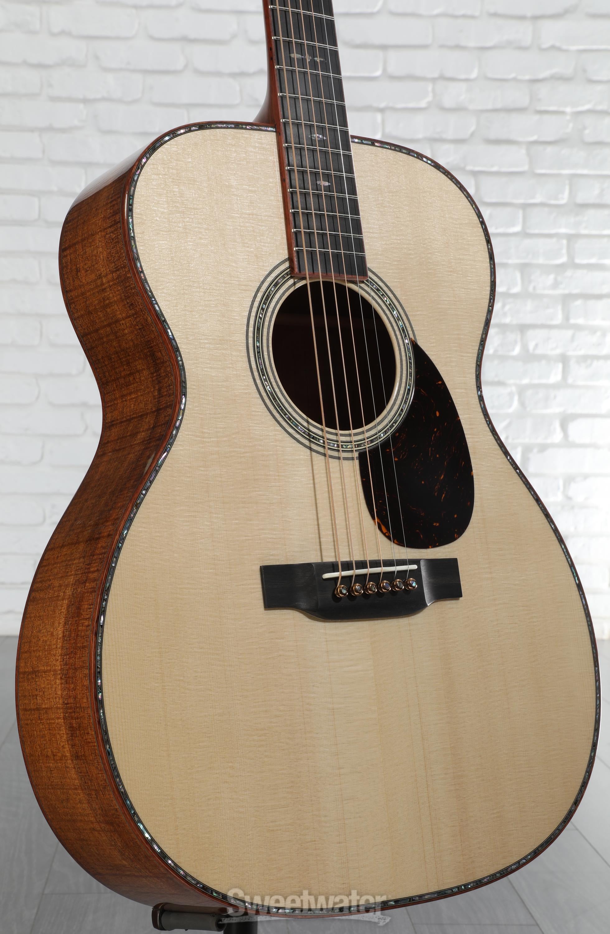 ギター Martin Custom OM Martin OM-18 Italian Spruce: Explore at The Music Emporium