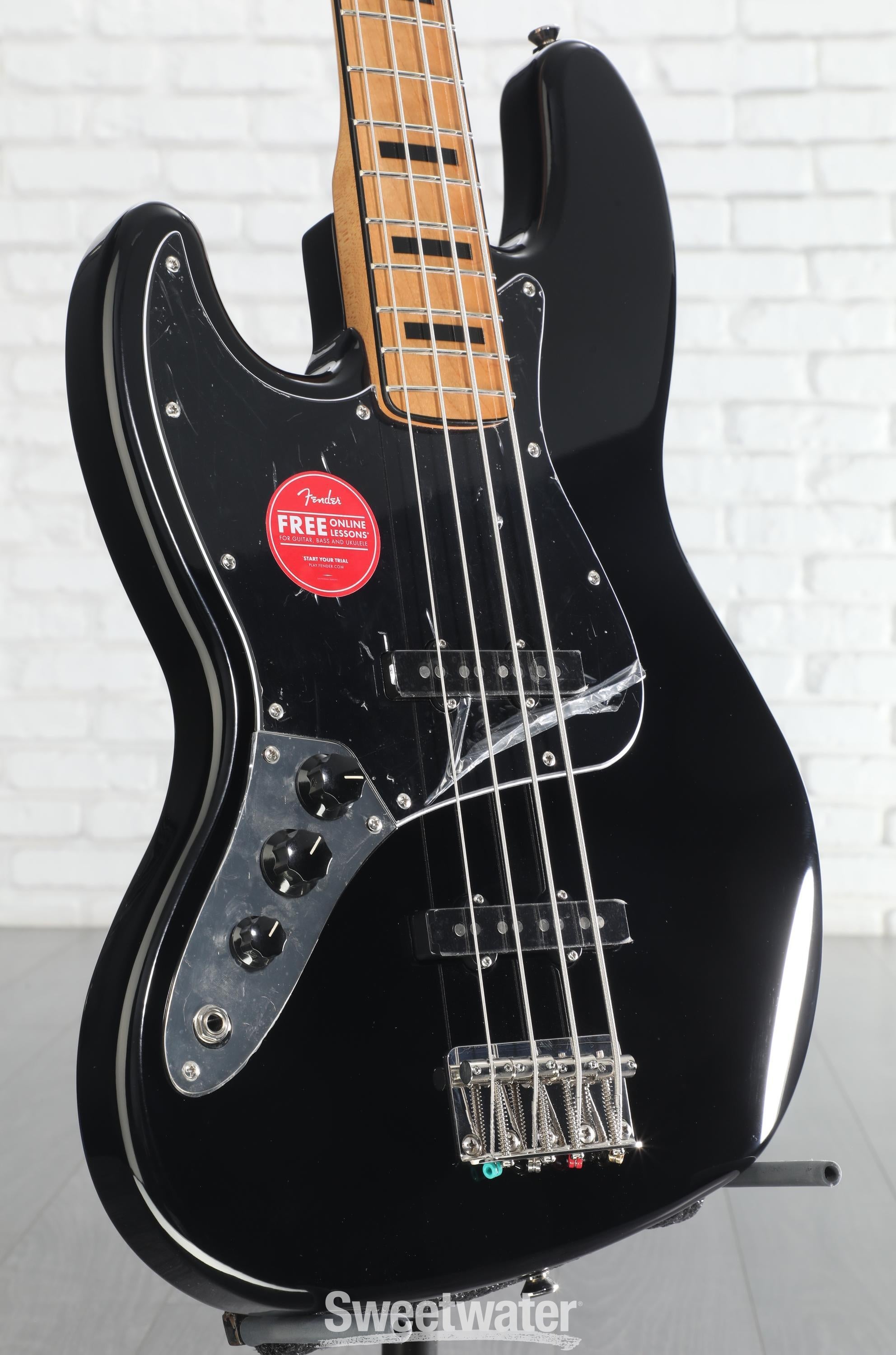 Squier Classic Vibe '70s Jazz Bass, Left-handed - Black | Sweetwater