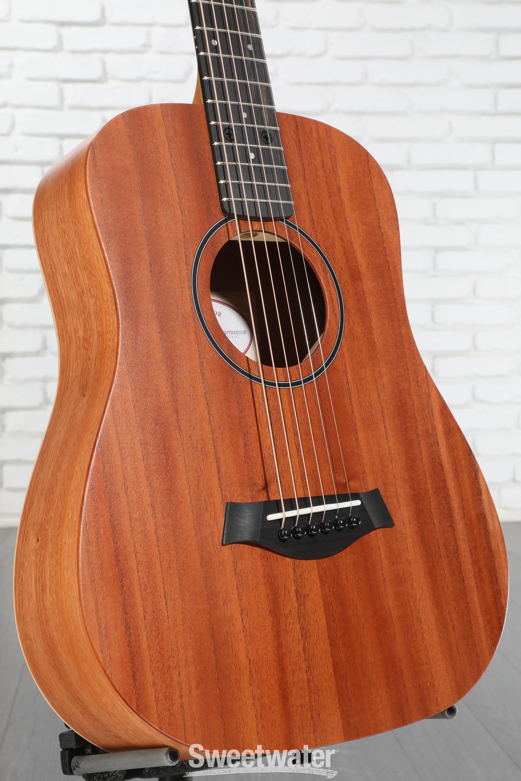 Taylor BT2E エレアコ Baby T Maho-e Taylor Baby Taylor-e Mahogany (BT-2e) エレアコモデル!（新品/送料