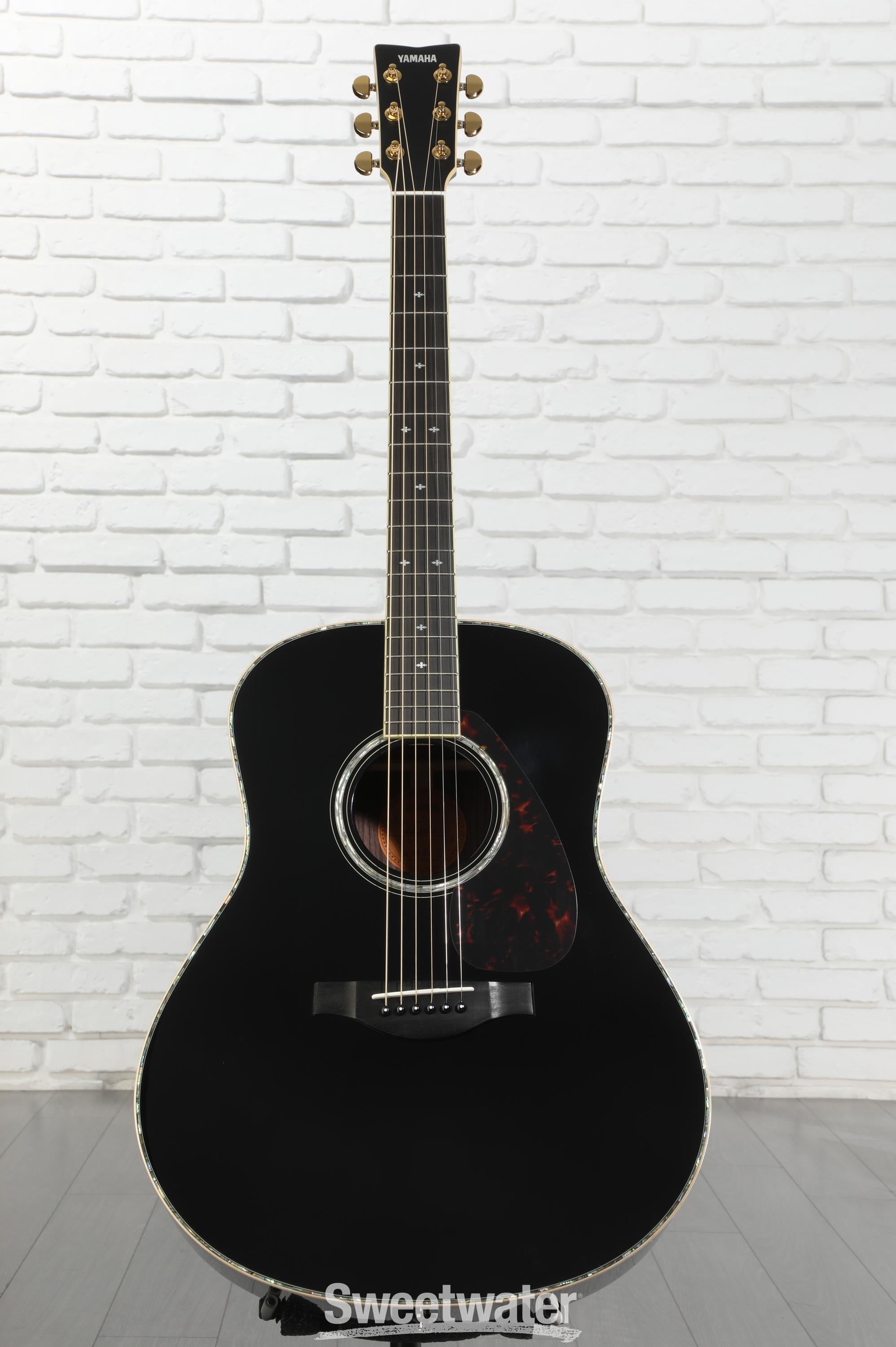Yamaha LL16D ARE Original Jumbo Acoustic-electric Guitar - Black