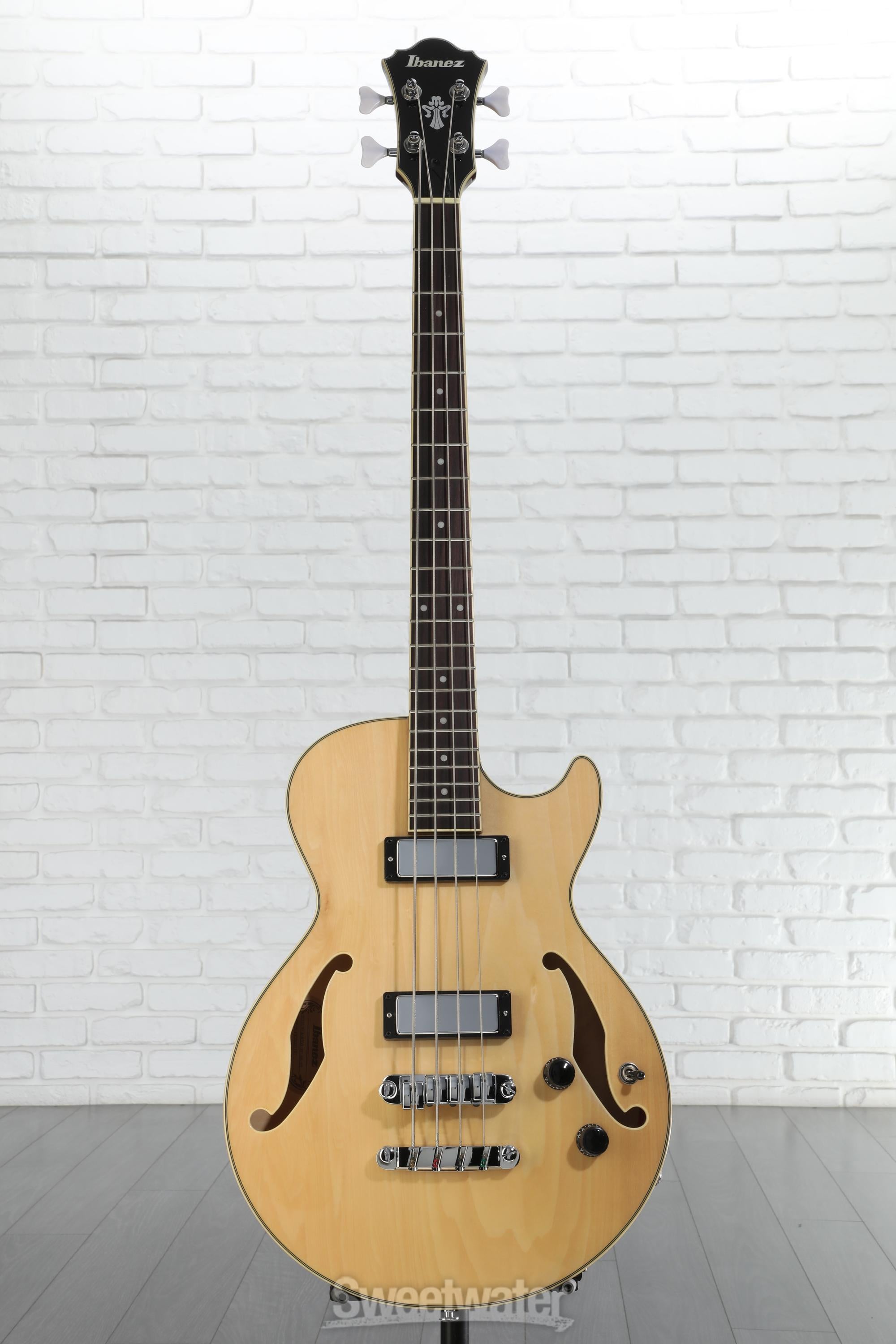 ベース Ibanez AGB200-TBR Ibanez AGB200 Semi-hollow Bass Guitar - Black Flat | Sweetwater