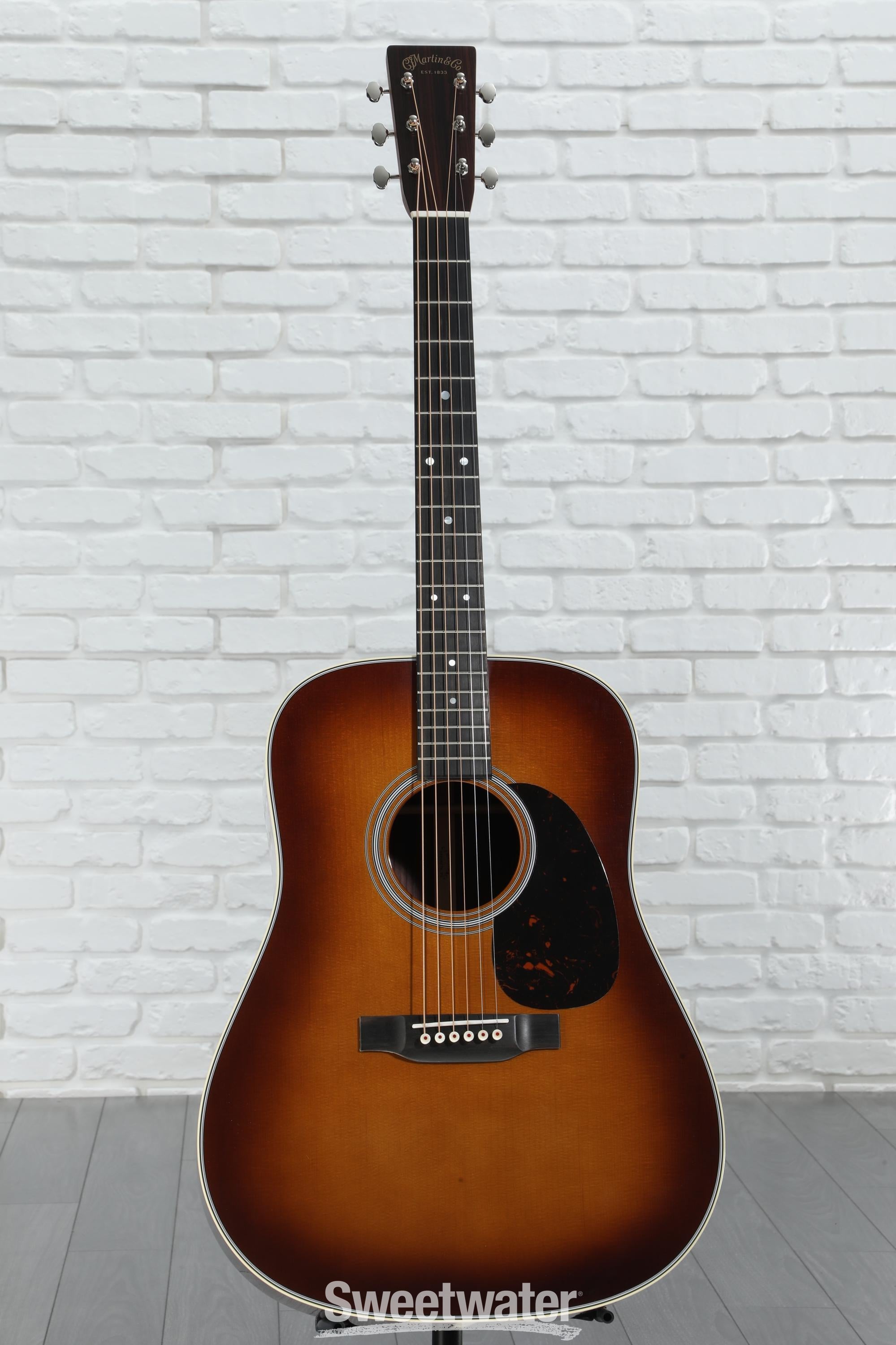 Amazon.com: Martin Guitar D-18E Modern Deluxe Acoustic