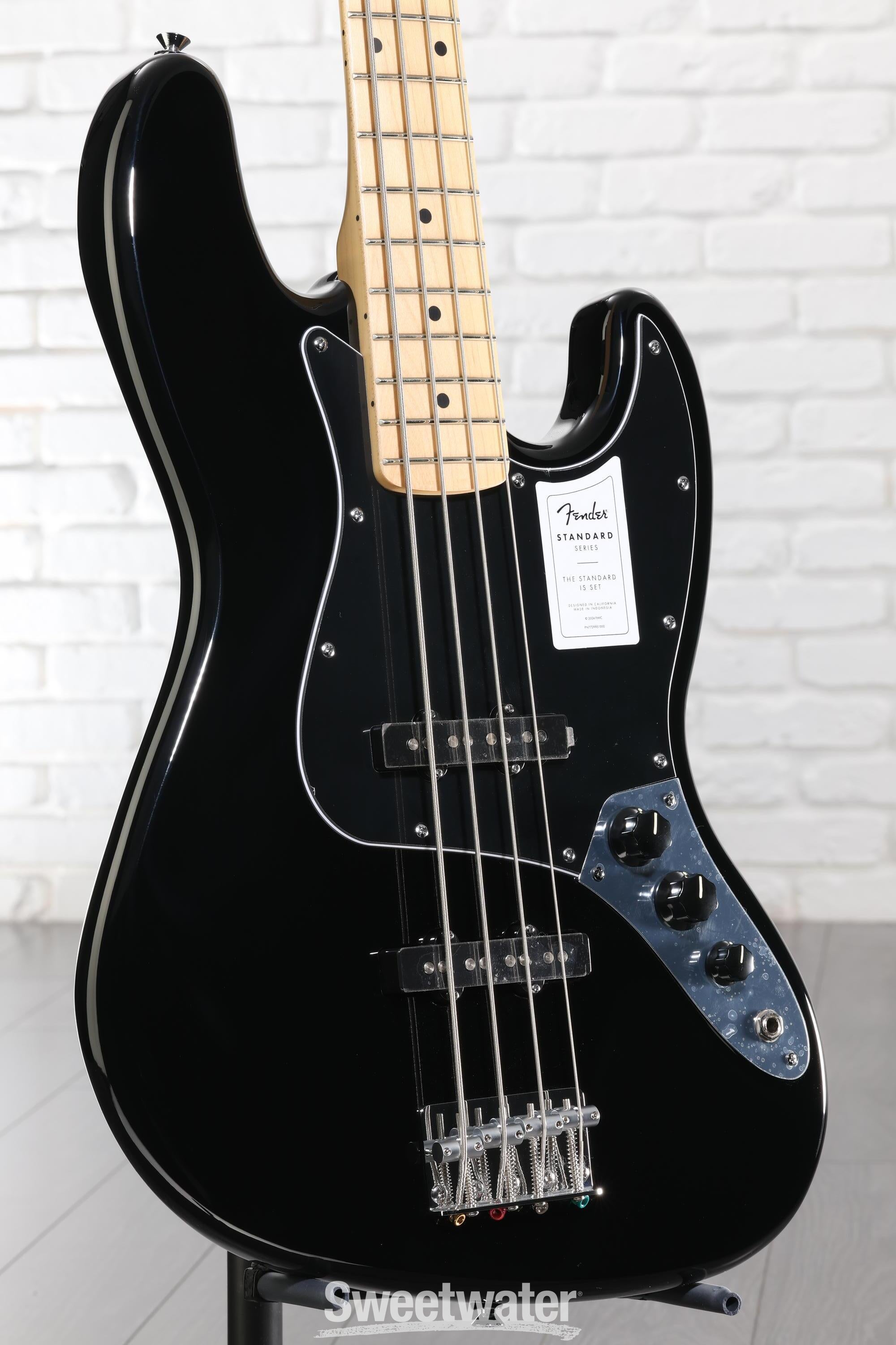 Fender Standard Jazz Bass - Black, Maple Fingerboard