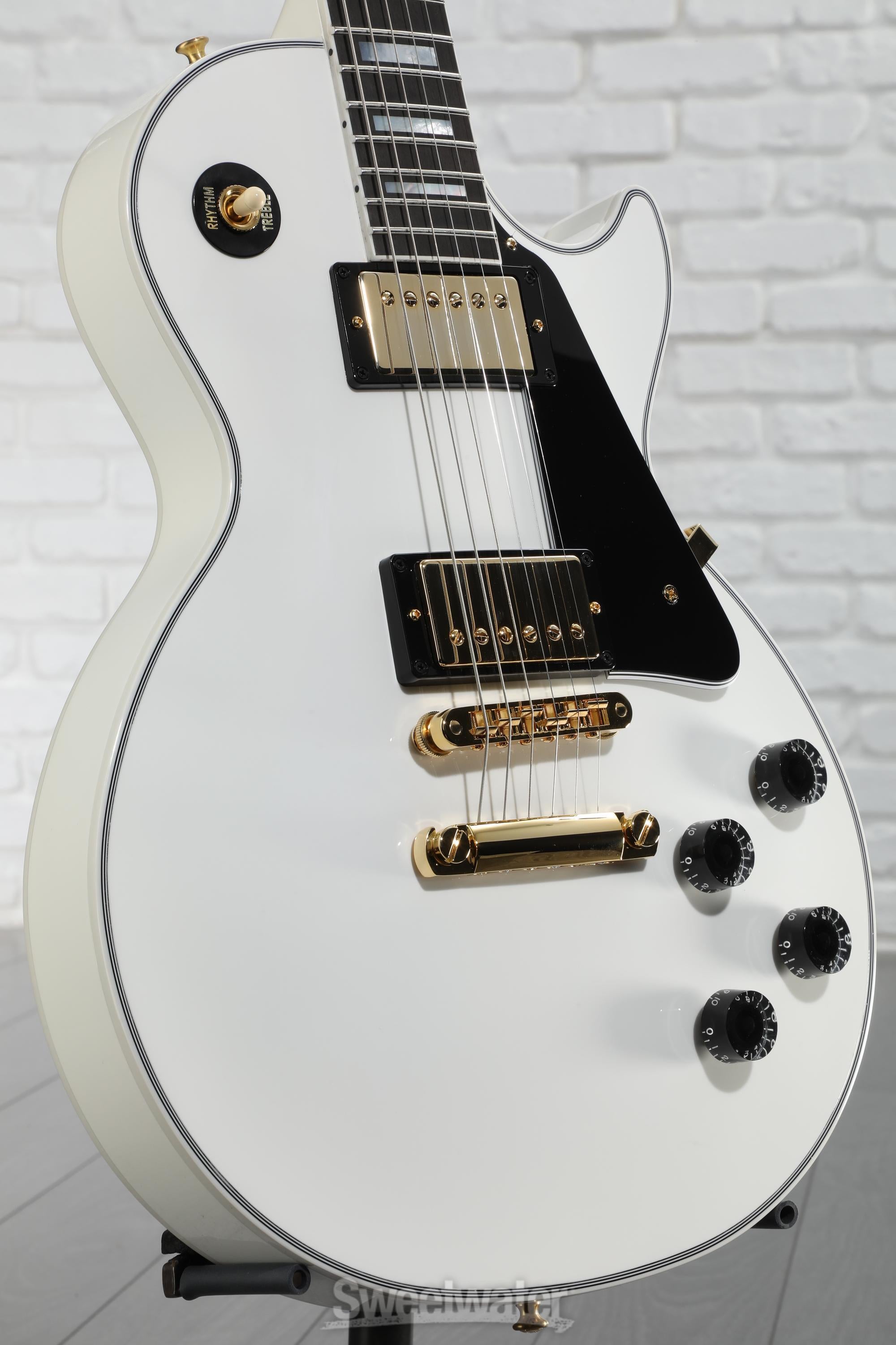 Gibson Custom Les Paul Custom Electric Guitar - Alpine White