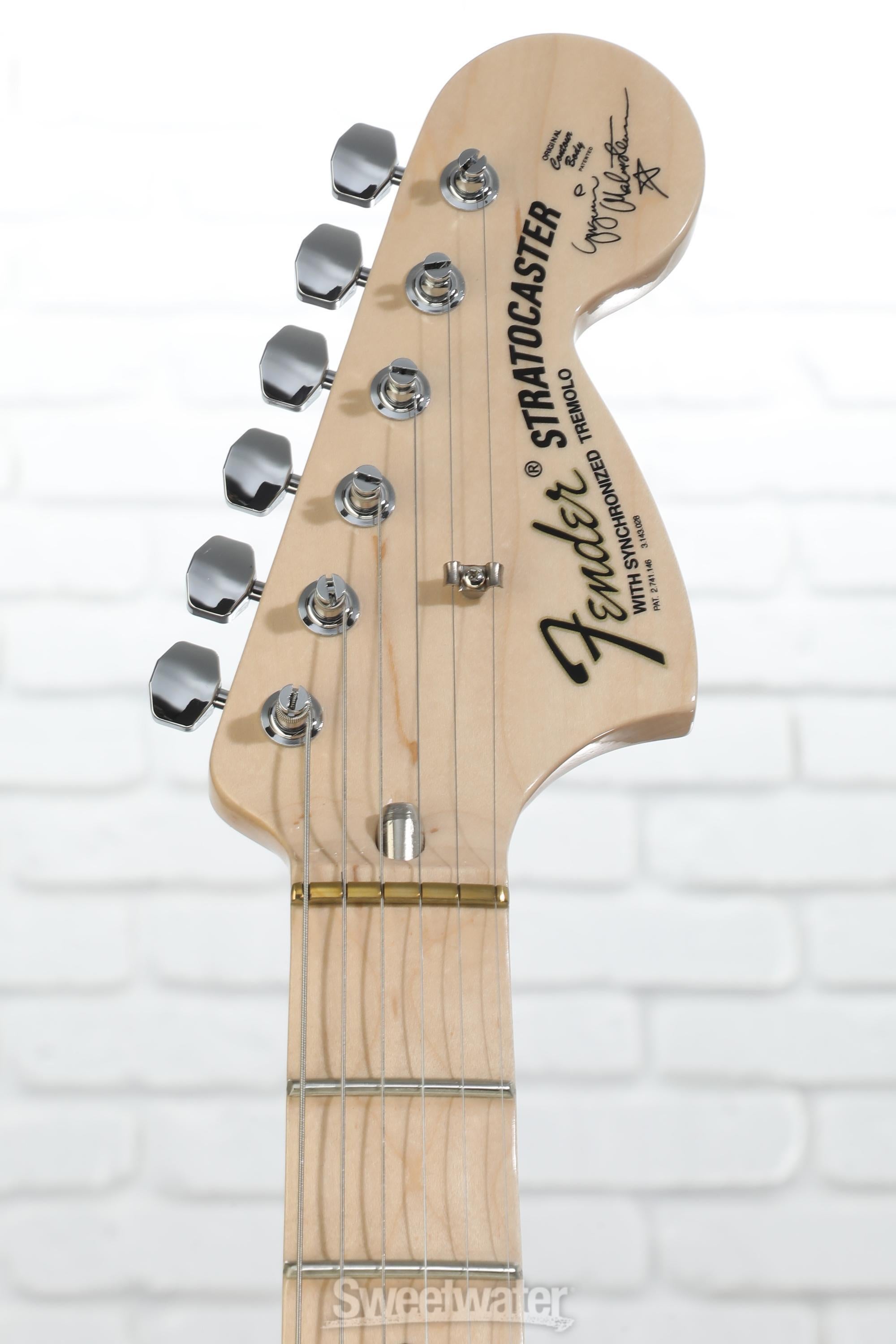 Fender Yngwie Malmsteen Stratocaster Electric Guitar - Vintage White with Maple Fingerboard
