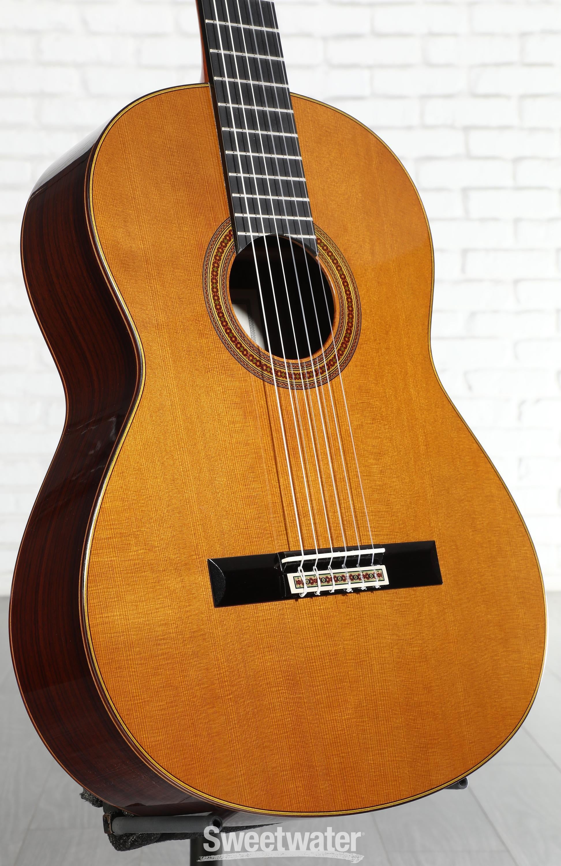 Yamaha GC32C Classical - Natural | Sweetwater