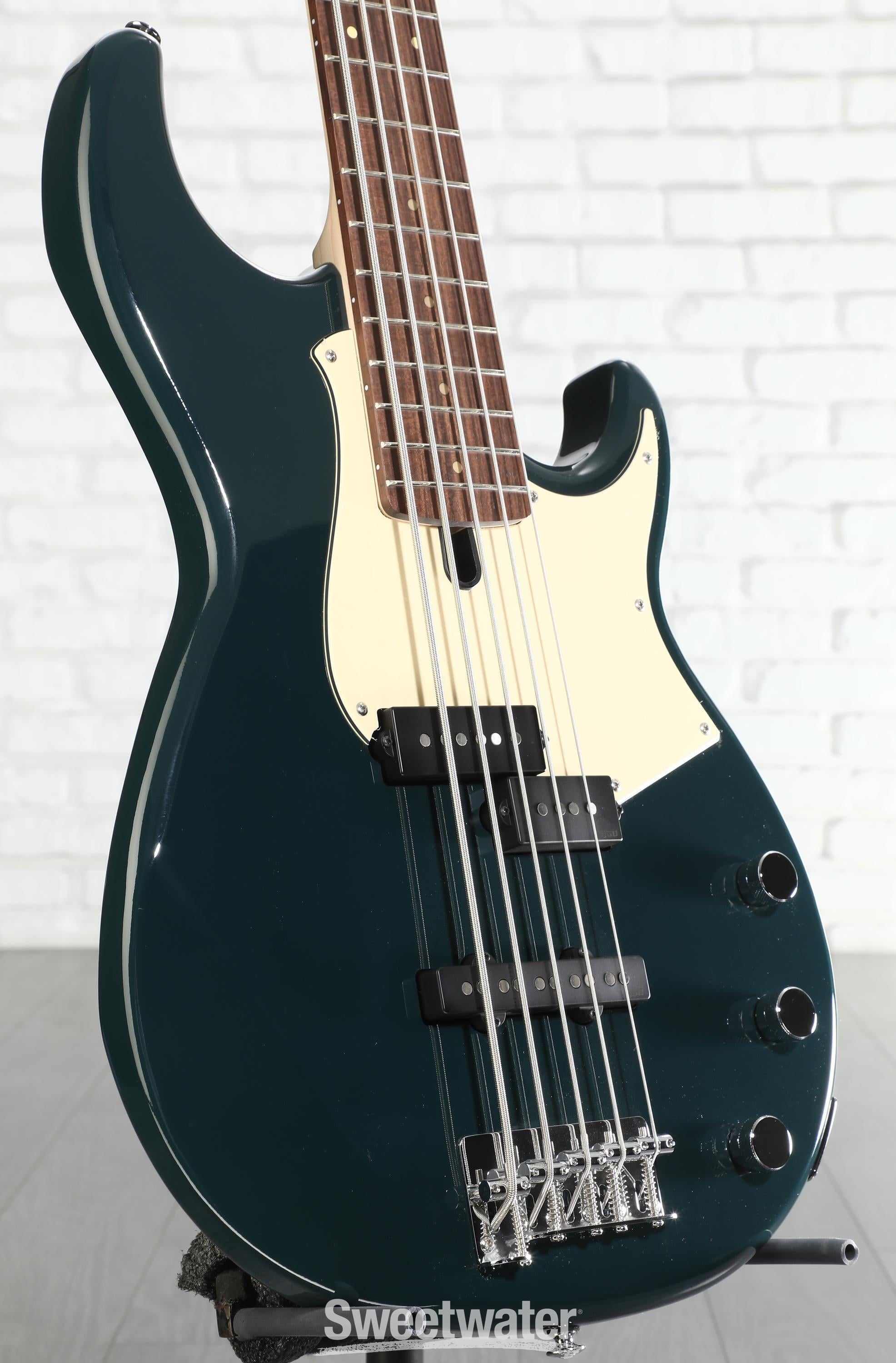 Yamaha BB435 5-string Bass Guitar - Teal Blue | Sweetwater