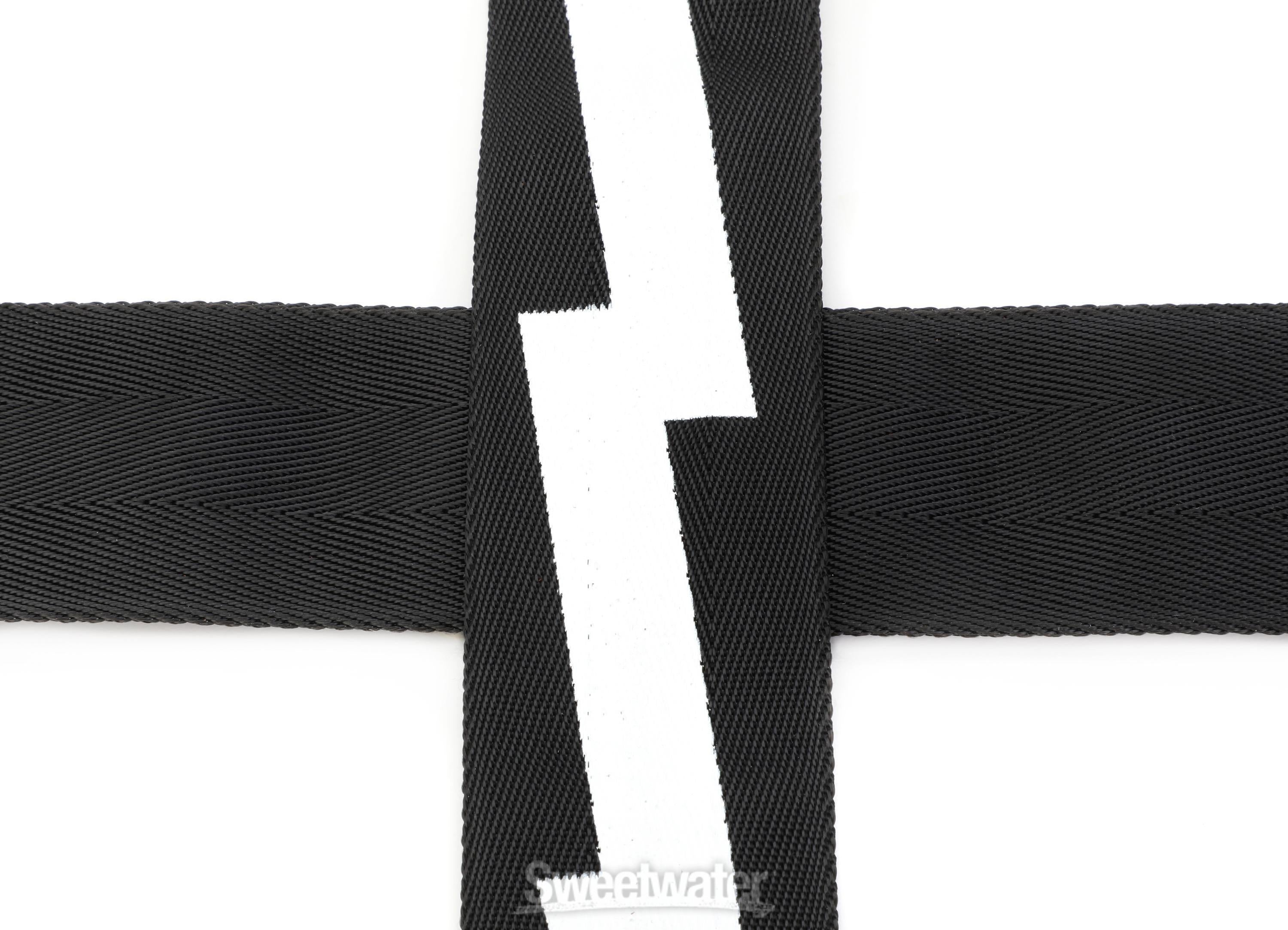 THUNDER STRIPES ADJUSTABLE SHORT クロ Mサイズ THUNDER STRIPES