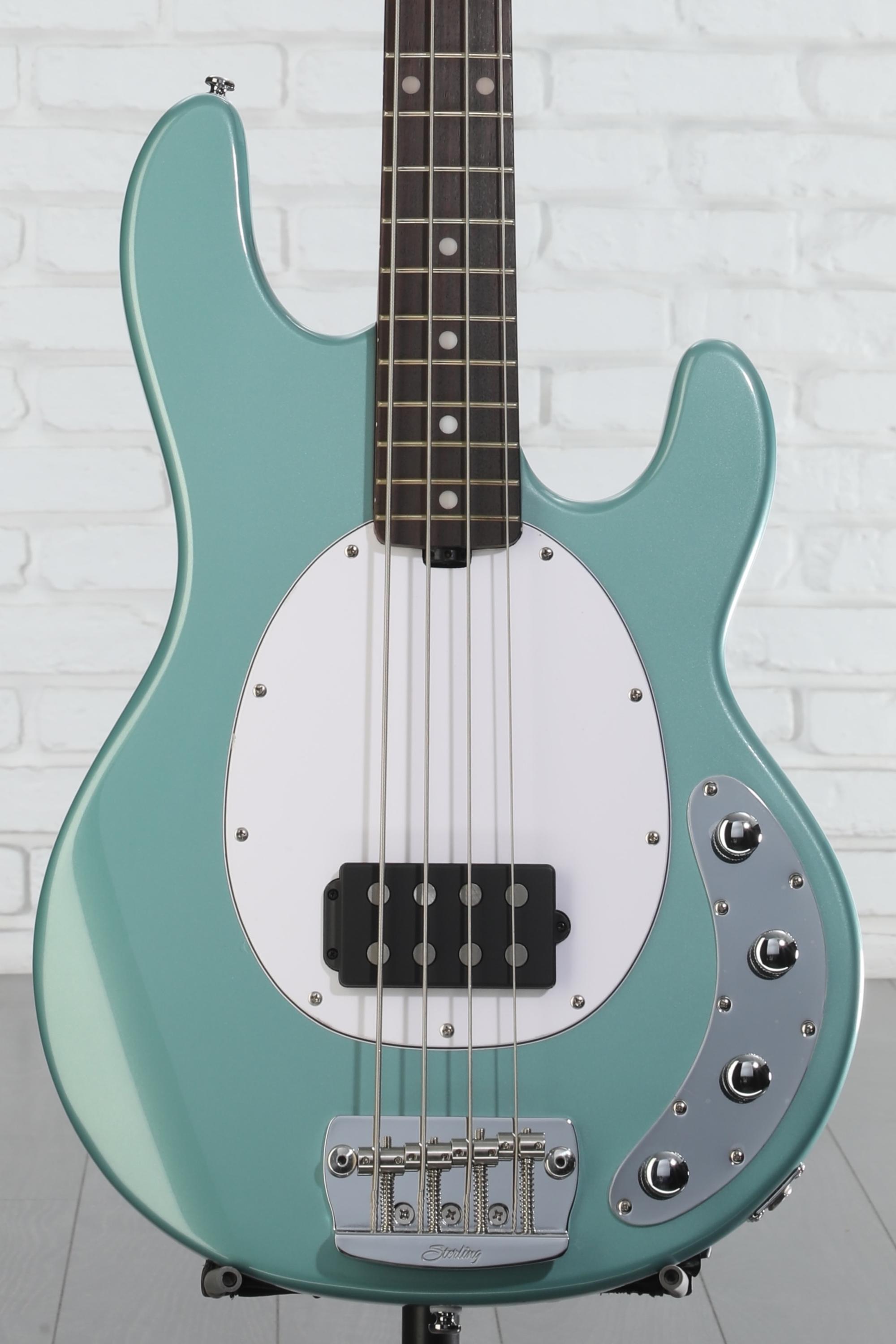 Sterling By Music Man StingRay RAY34 Bass Guitar - Dorado