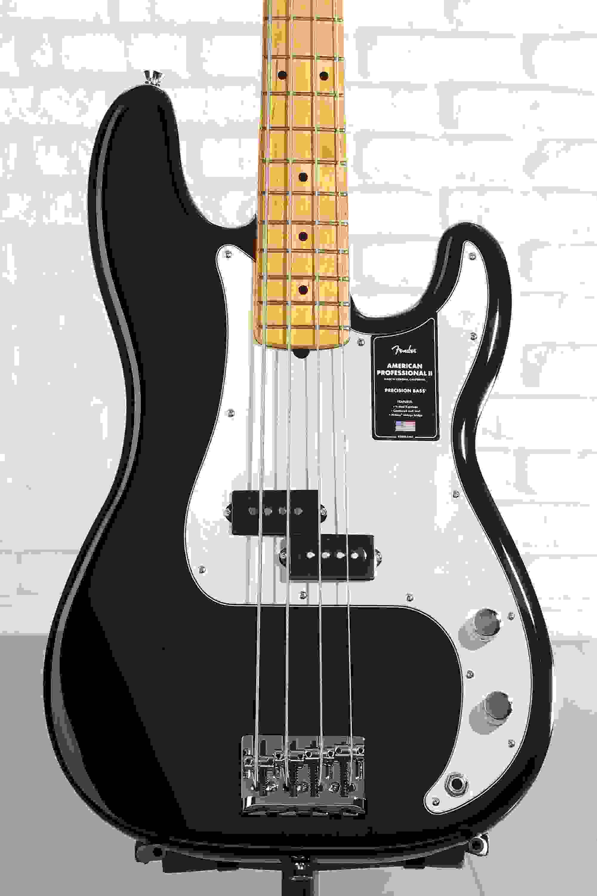 Fender American Professional II Precision Bass - Black with Maple Fingerboard
