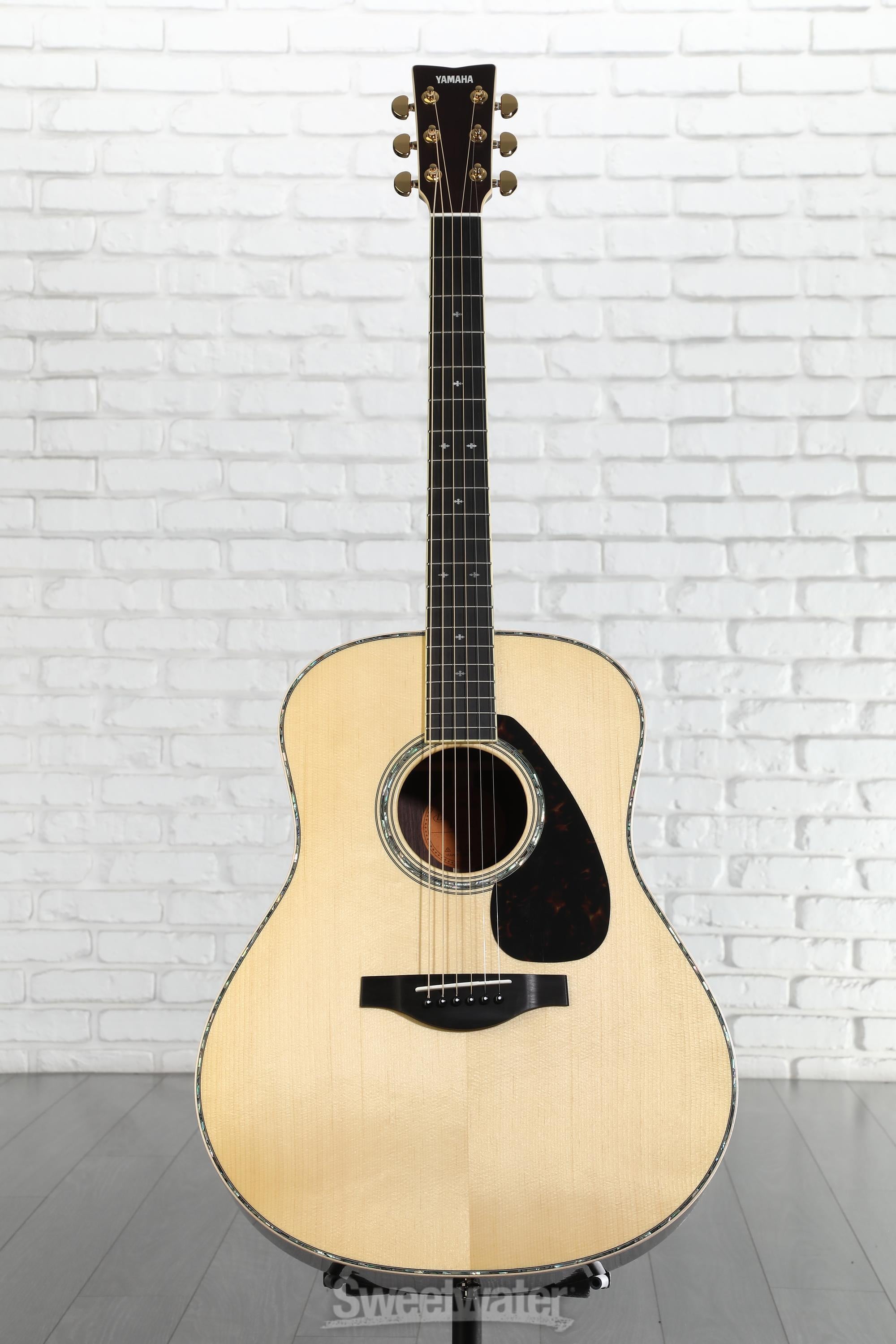 Yamaha LL16D ARE Original Jumbo Acoustic-electric Guitar - Natural
