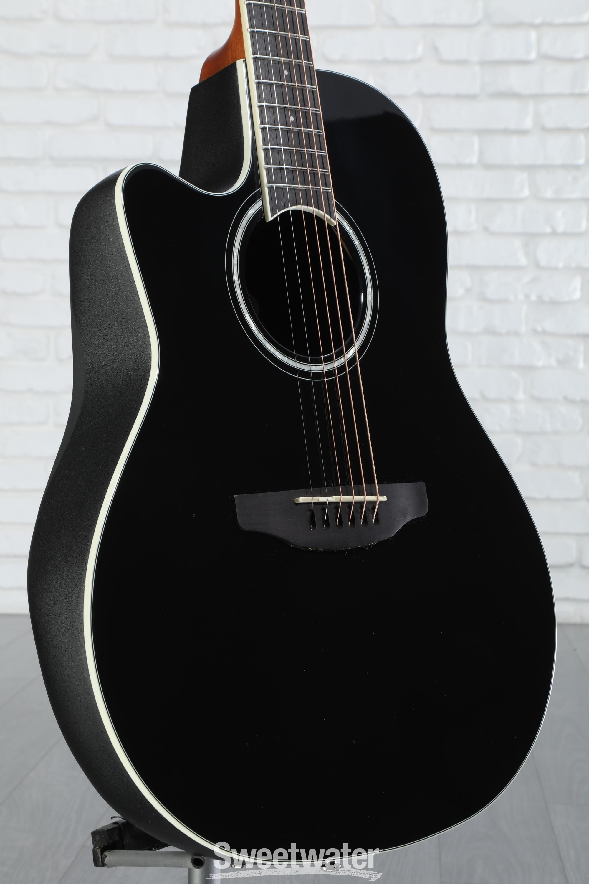 Acoustic Guitars - Sweetwater Acoustic Guitars - Sweetwater