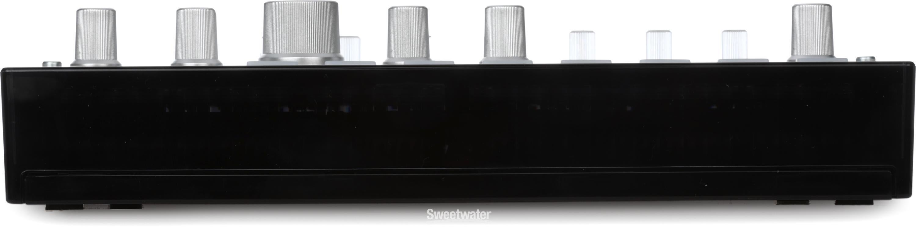 Korg Volca Bass Analog Bass Synth Module and Sequencer Reviews