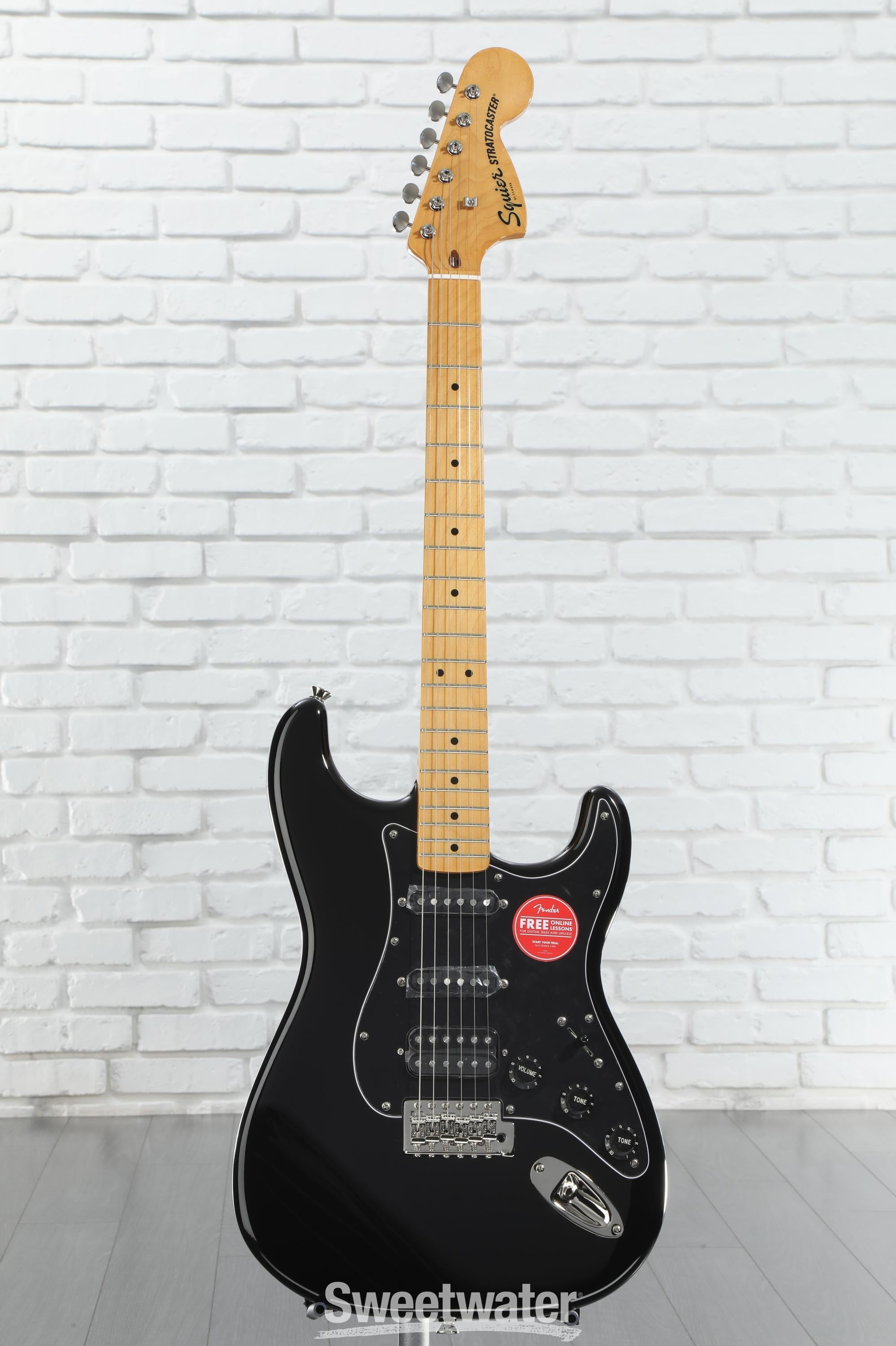 Squier Classic Vibe '70s Stratocaster HSS - Black with Maple