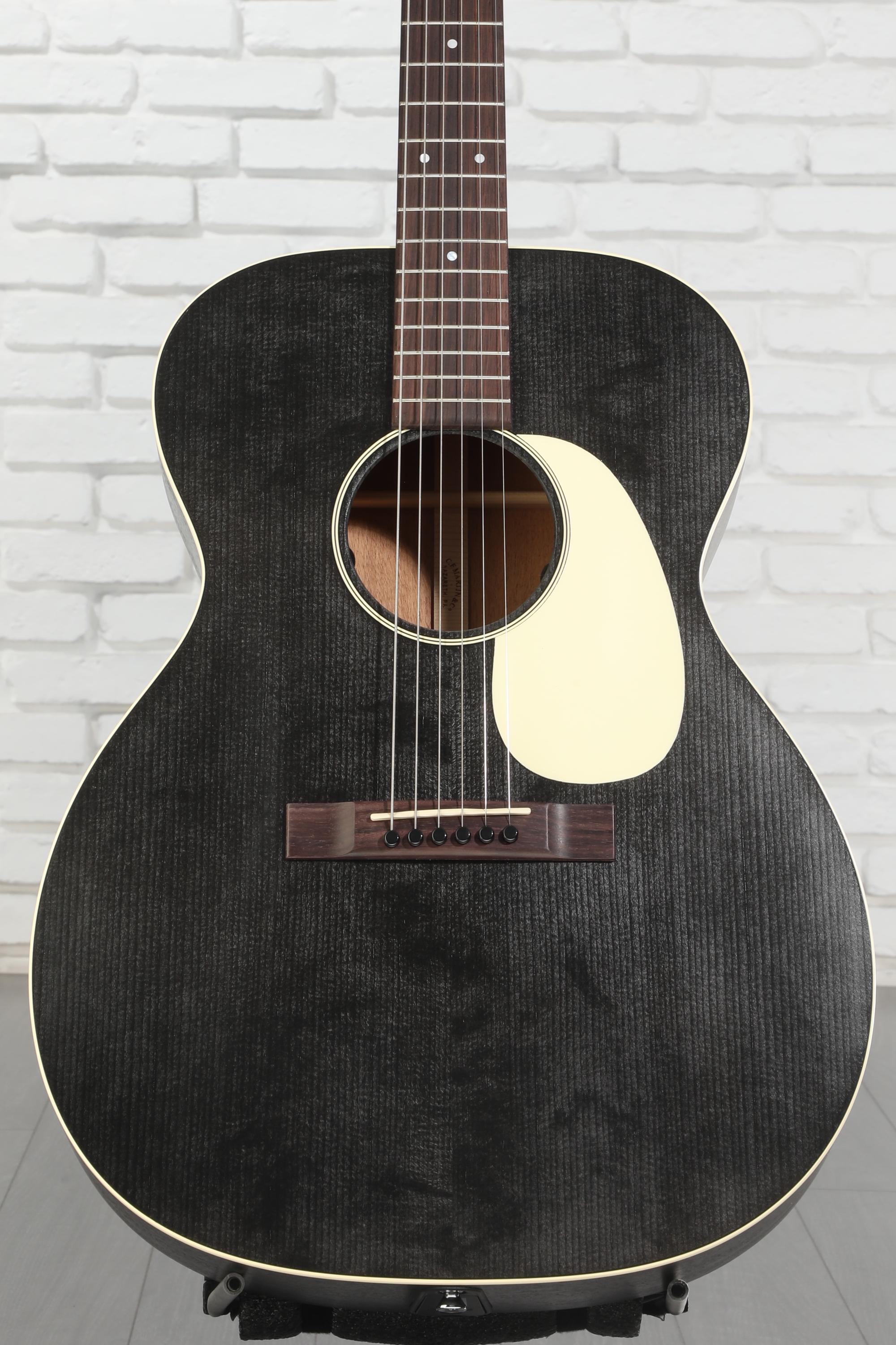 レア　Martin　エレアコギター　000-17E　BlackSmoke Martin 000-17E Acoustic-electric Guitar - Black Smoke | Sweetwater