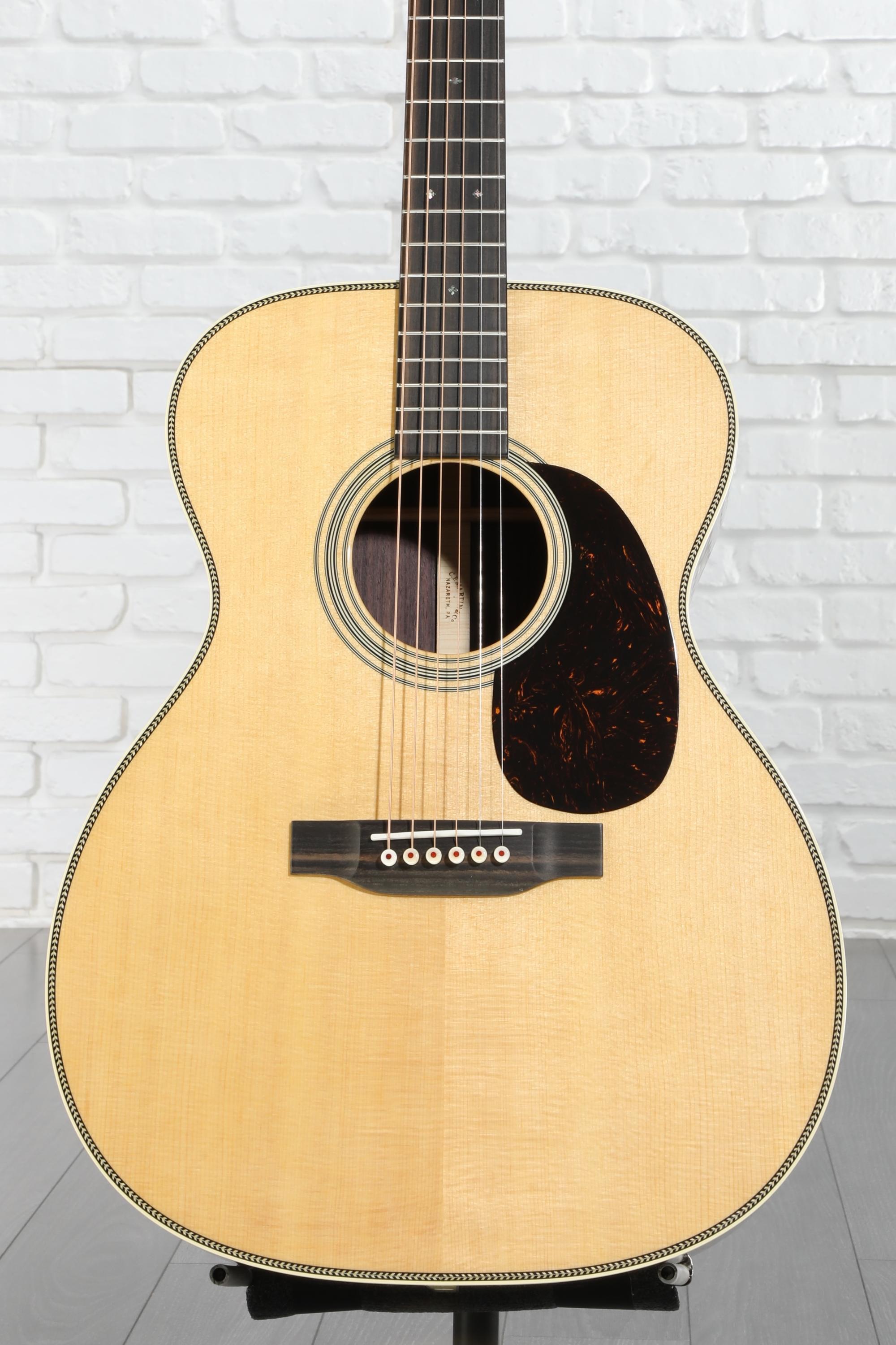 Martin 000-28 Standard Series Acoustic Guitar - Natural Aging