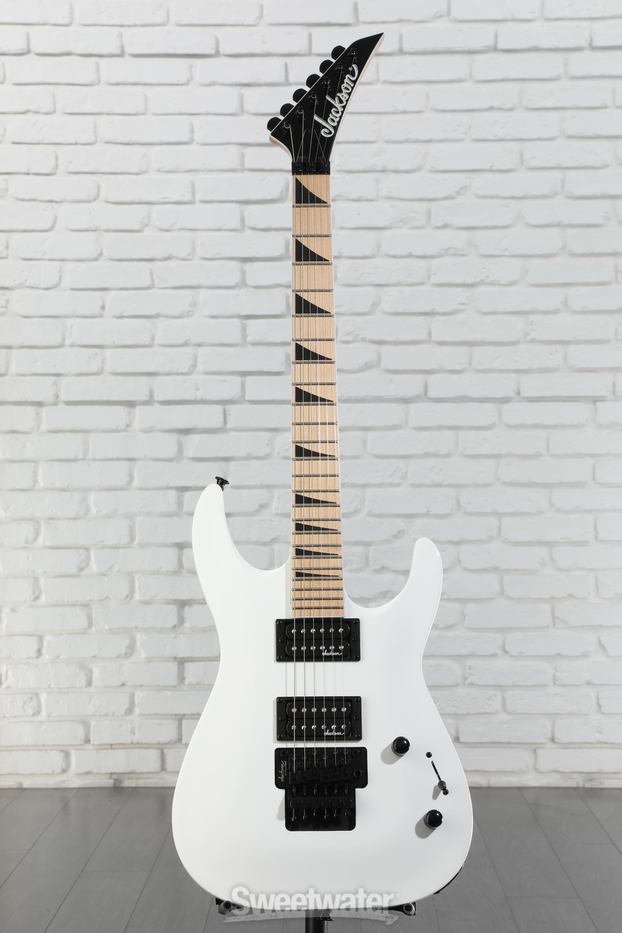 Jackson Dinky Arch Top JS32 DKAM - Snow White Reviews