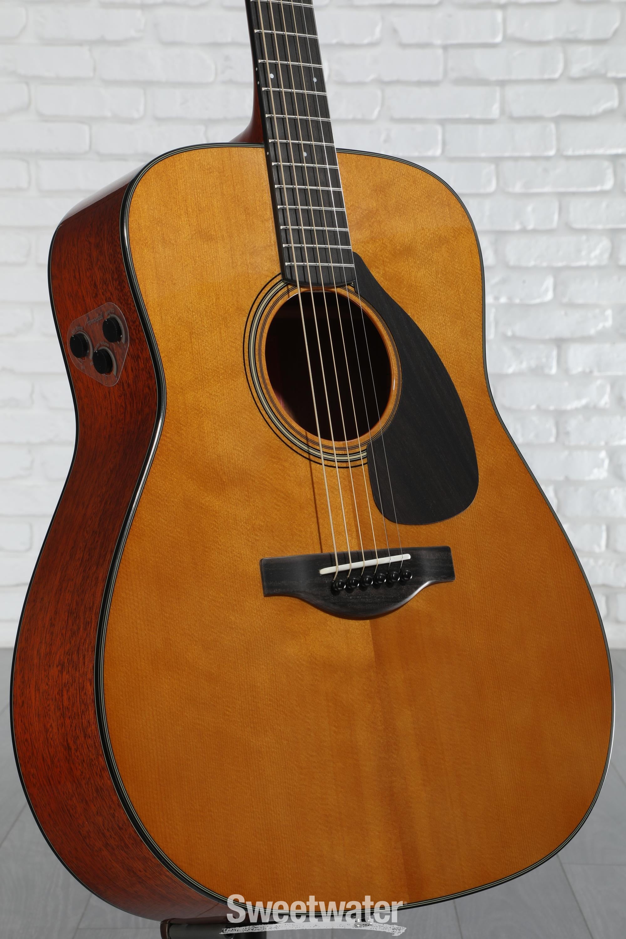 Amazon.com: Yamaha Red Label FGX5 Acoustic Guitar - Natural