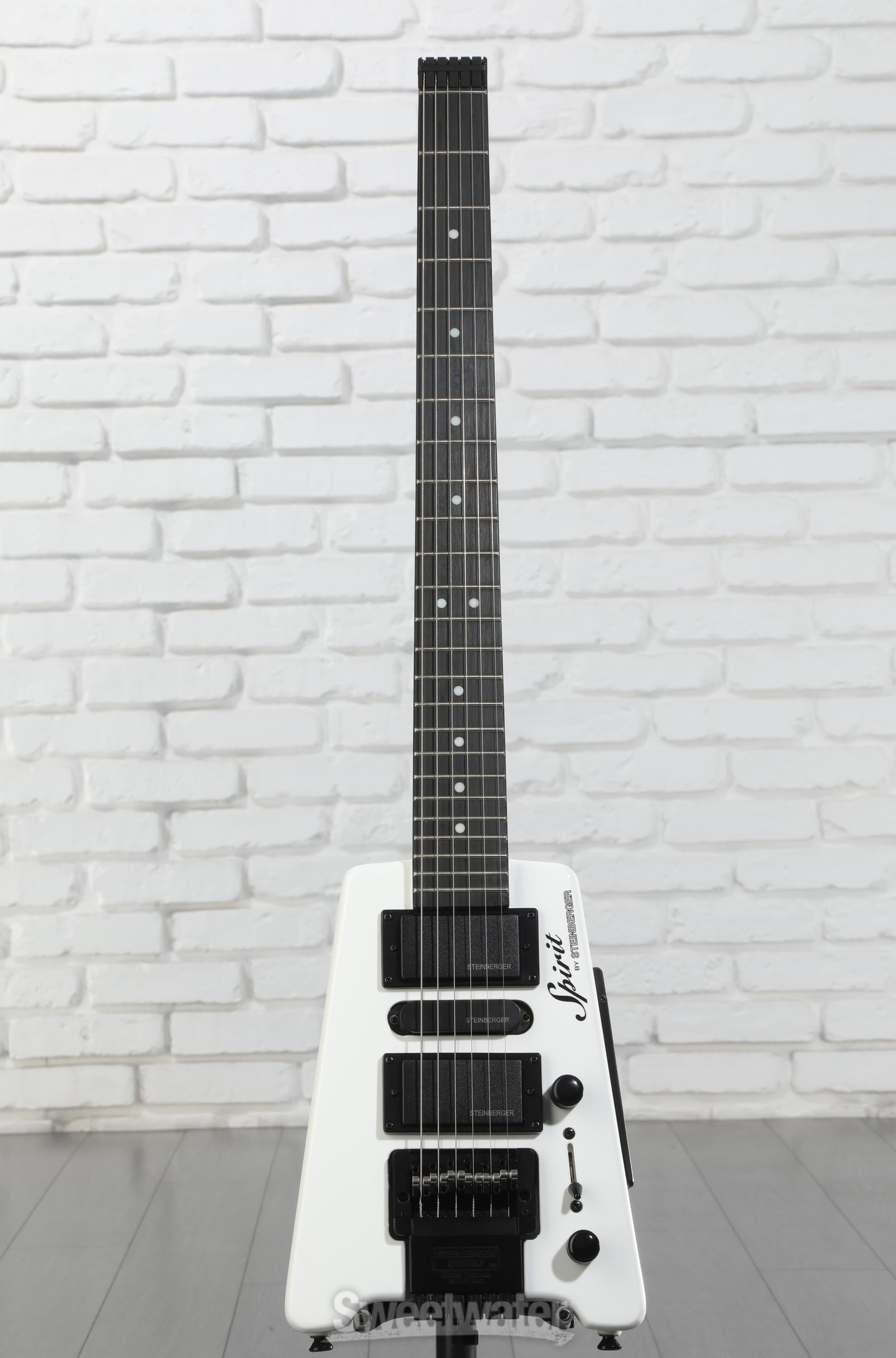ギター STEINBERGER Spirit GT-Pro Deluxe White Steinberger Spirit GT-PRO Deluxe Electric Guitar - White