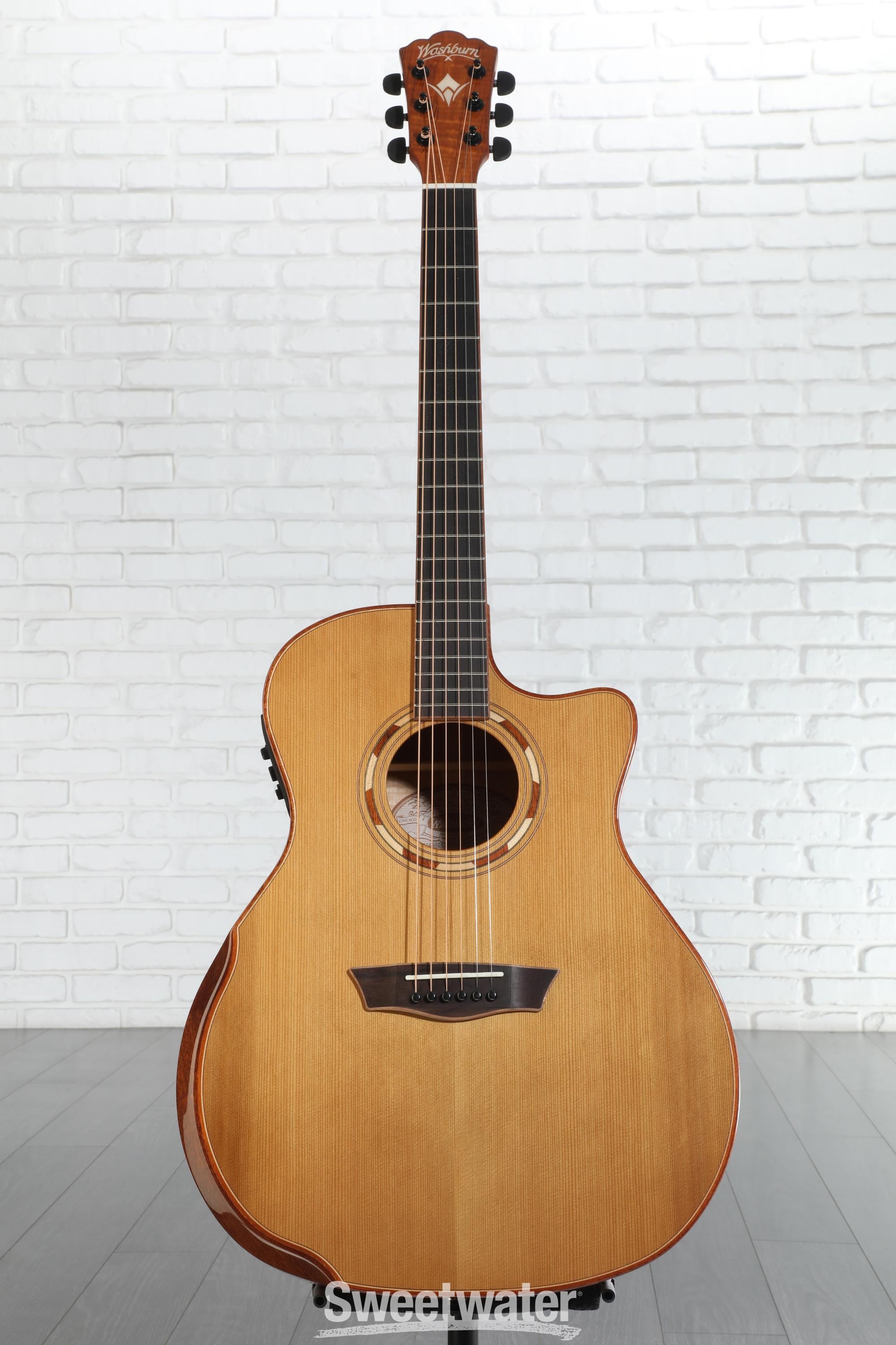 Washburn Comfort G66SCE Spalt Maple - Natural with Armrest