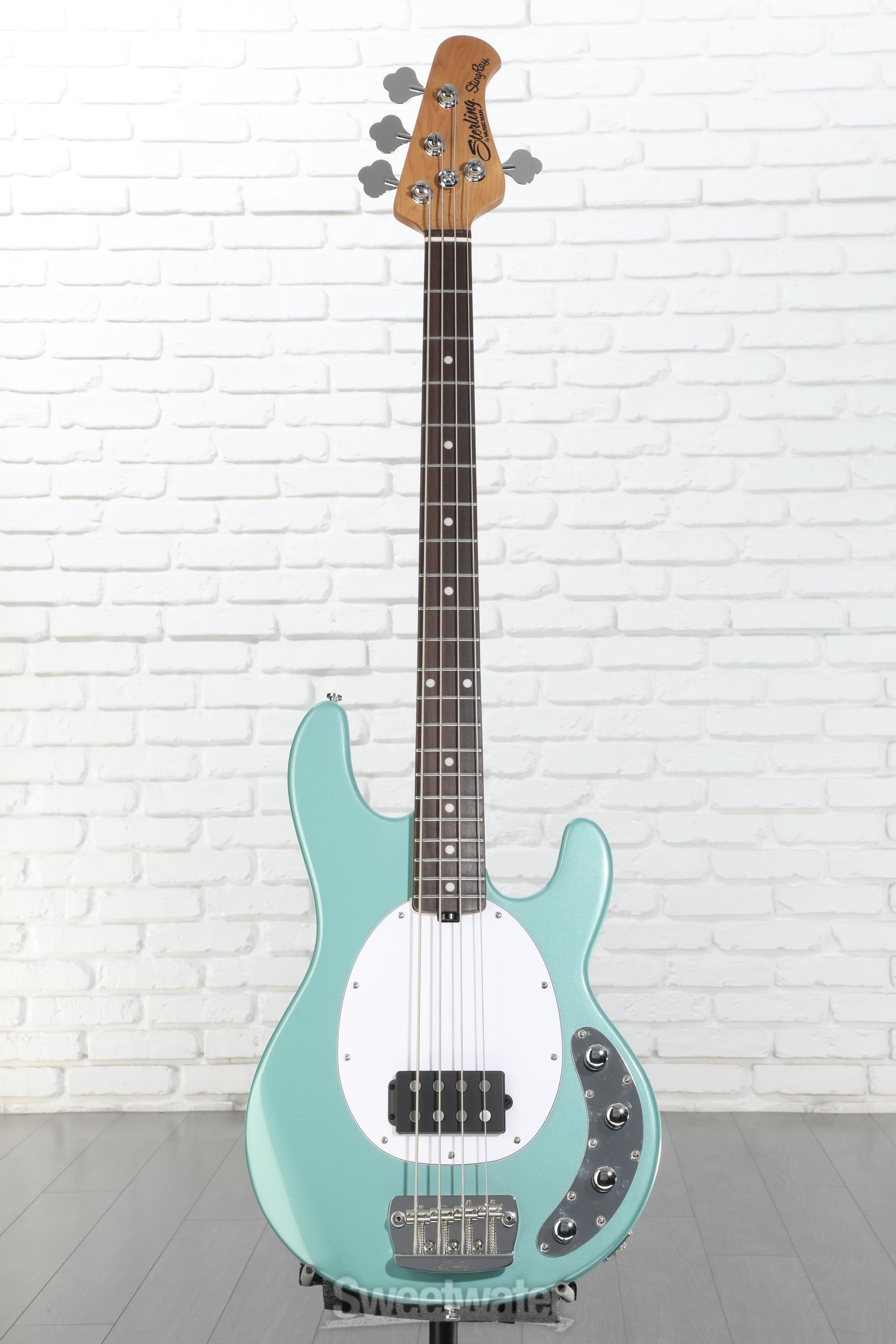 Sterling By Music Man StingRay RAY34 Bass Guitar - Dorado