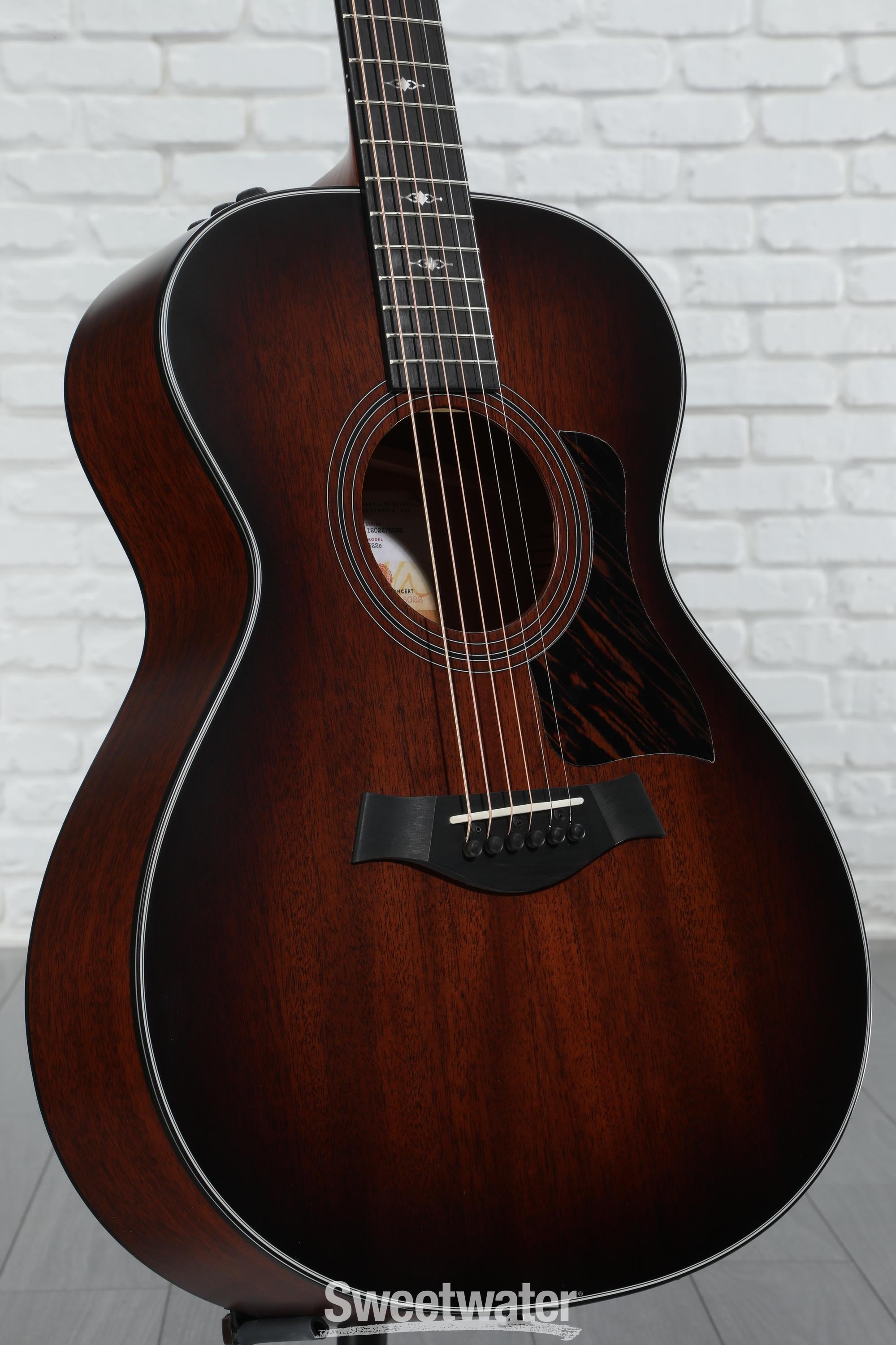 Taylor 322e Acoustic-electric Guitar - Shaded Edgeburst