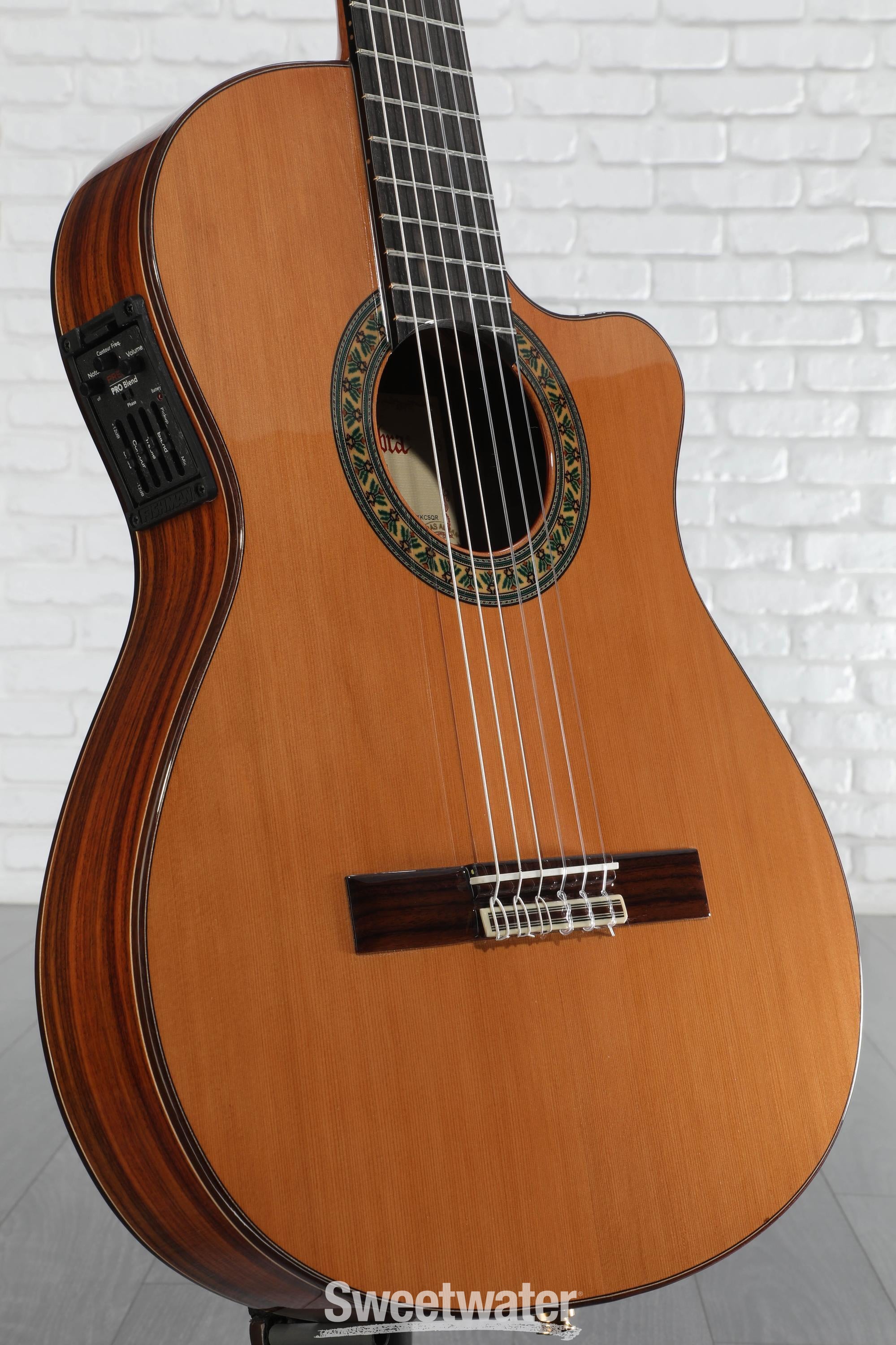 Alhambra 5PCT Conservatory Full-scale Nylon-string Cutaway