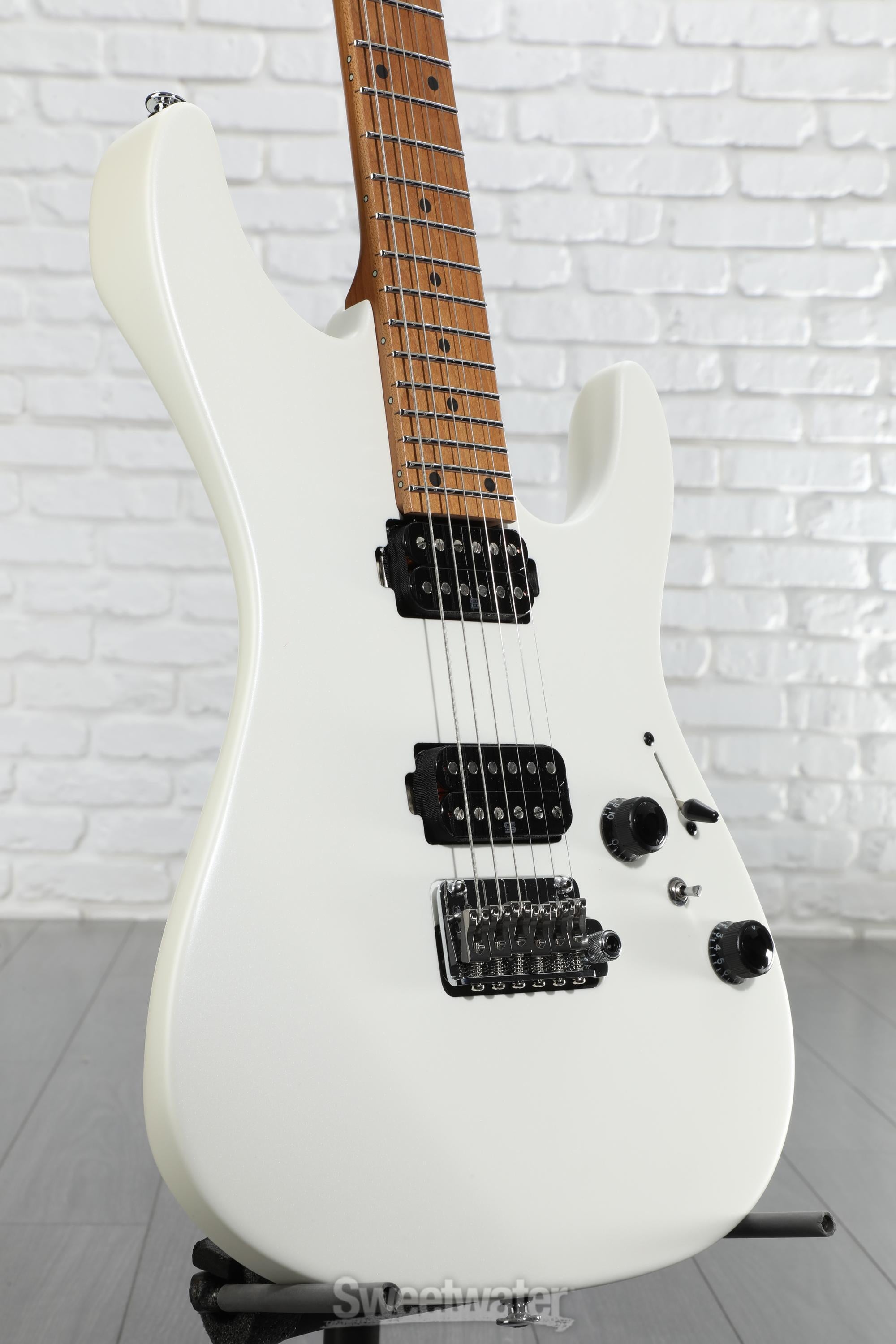 【美品】Ibanez az2402 エレキギター ホワイト （鬼武者） Ibanez Prestige AZ2402 Electric Guitar - Pearl White Flat | Sweetwater