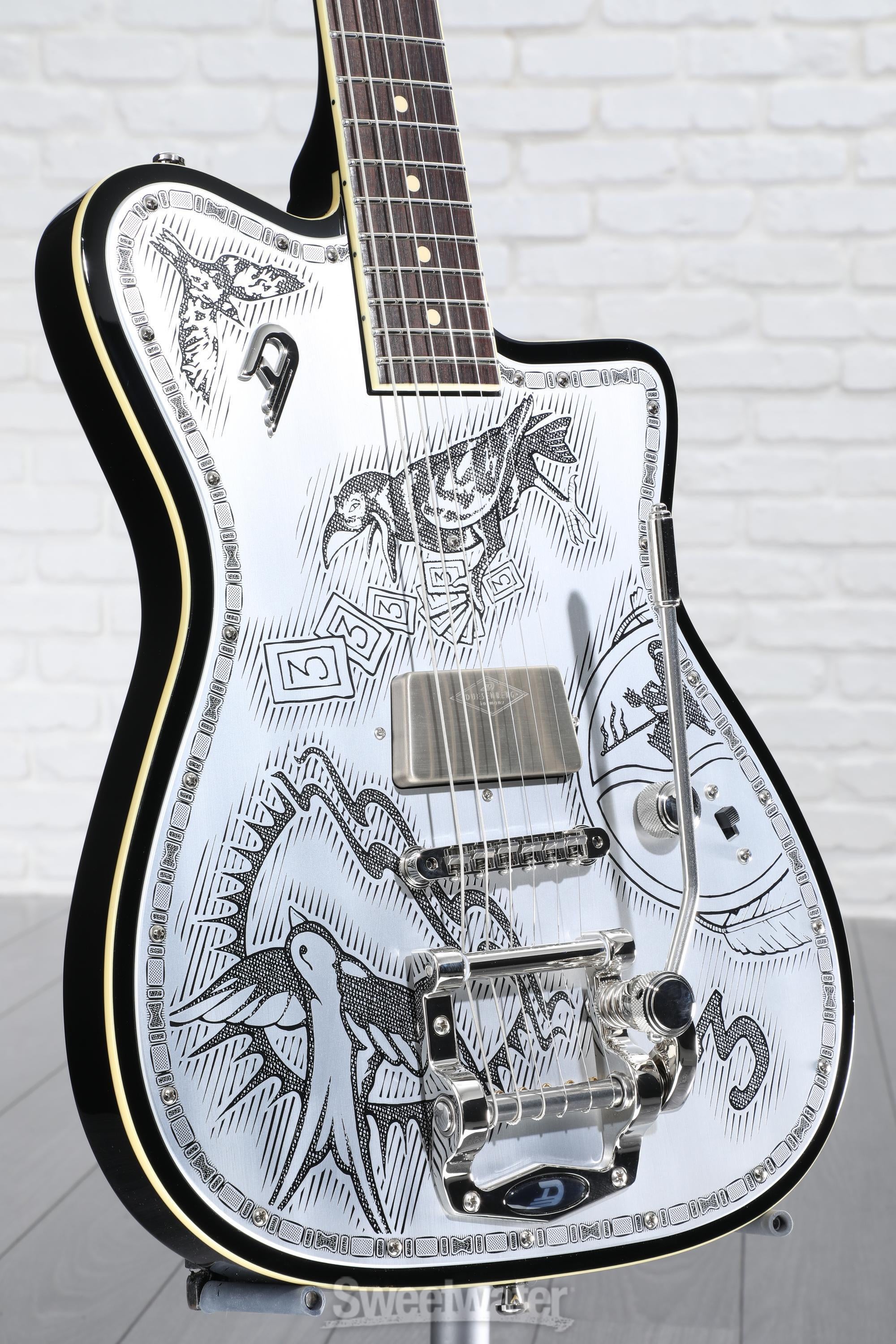 ギター Duesenberg Duesenberg Falken Solidbody Electric Guitar - Black with Gold