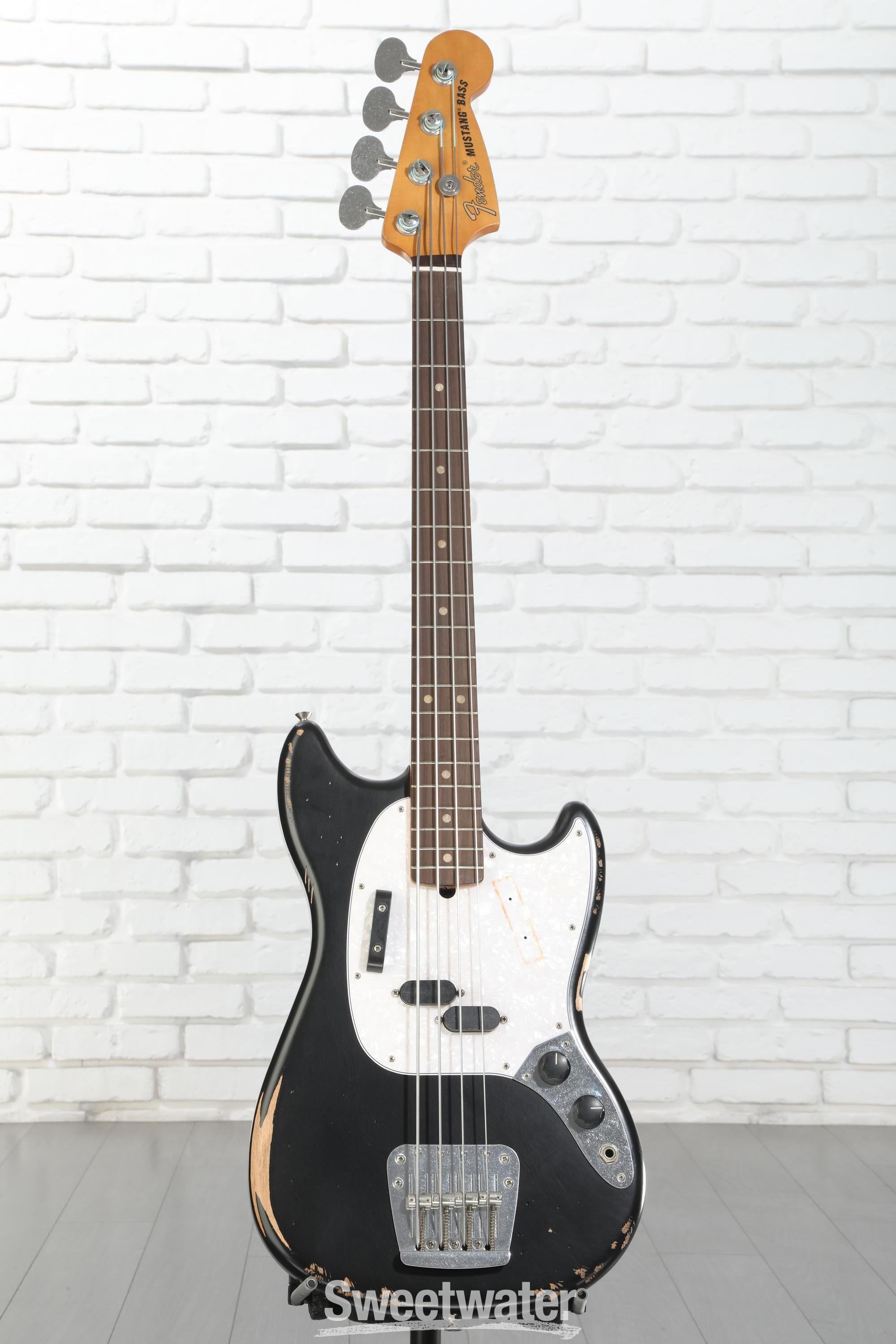 ベース FENDER JMJ Road Worn Mustang Bass Black Fender JMJ Road Worn Mustang Bass - Black | Sweetwater
