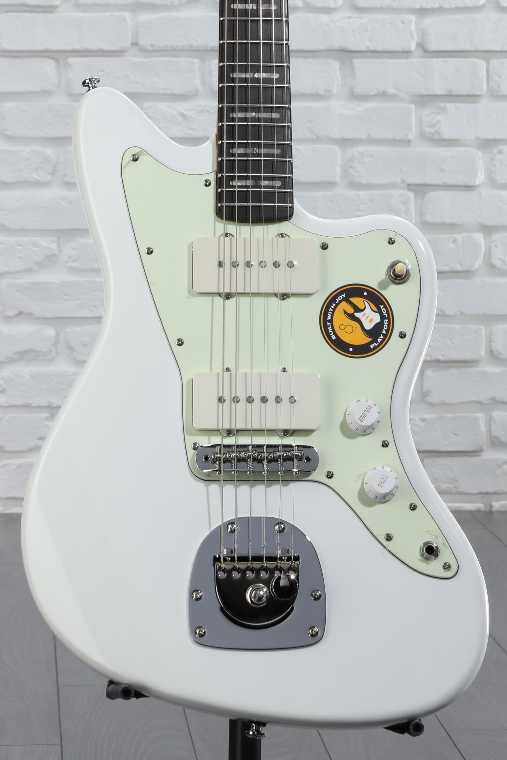 【やっさん】Sire / Larry Carlton J5 WH Sire Larry Carlton J5 Electric Guitar - White | Sweetwater