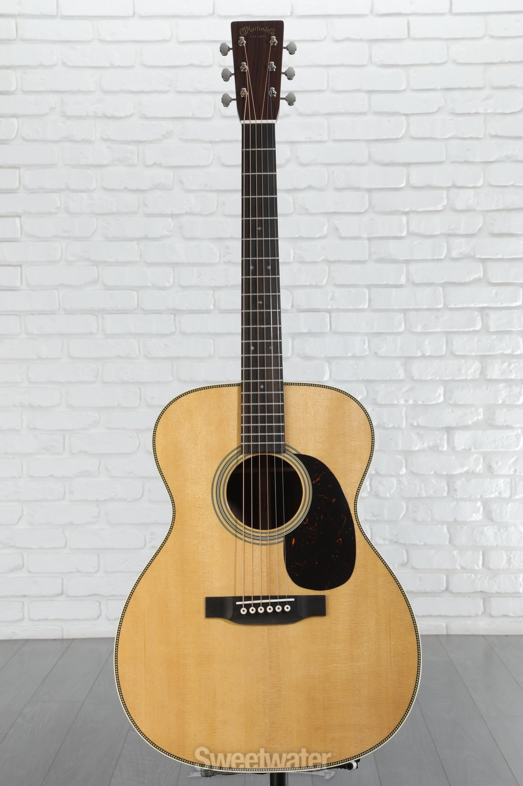Martin 000-28 Standard Series Acoustic Guitar - Natural