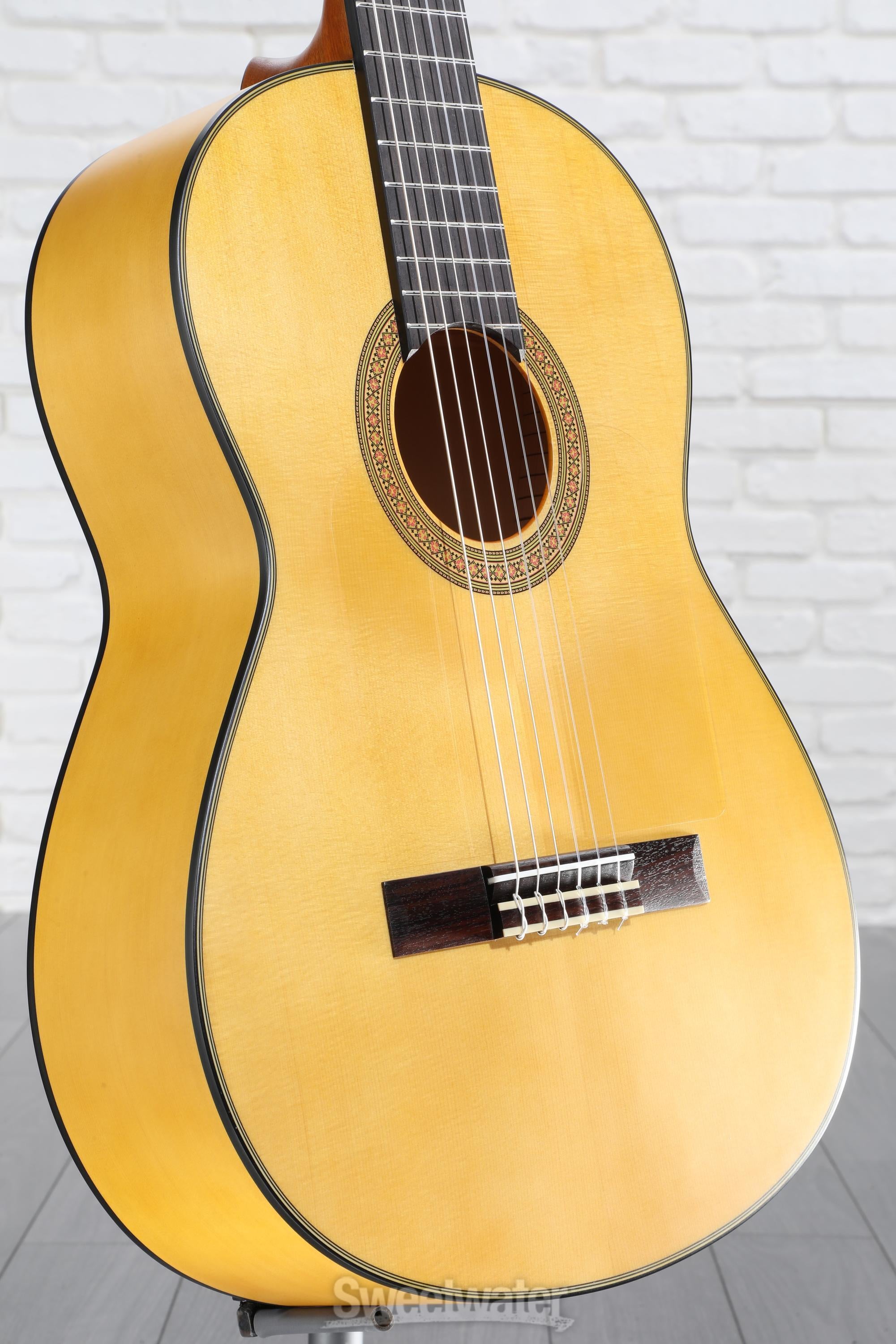 Yamaha CG172SF Classical Natural Sweetwater